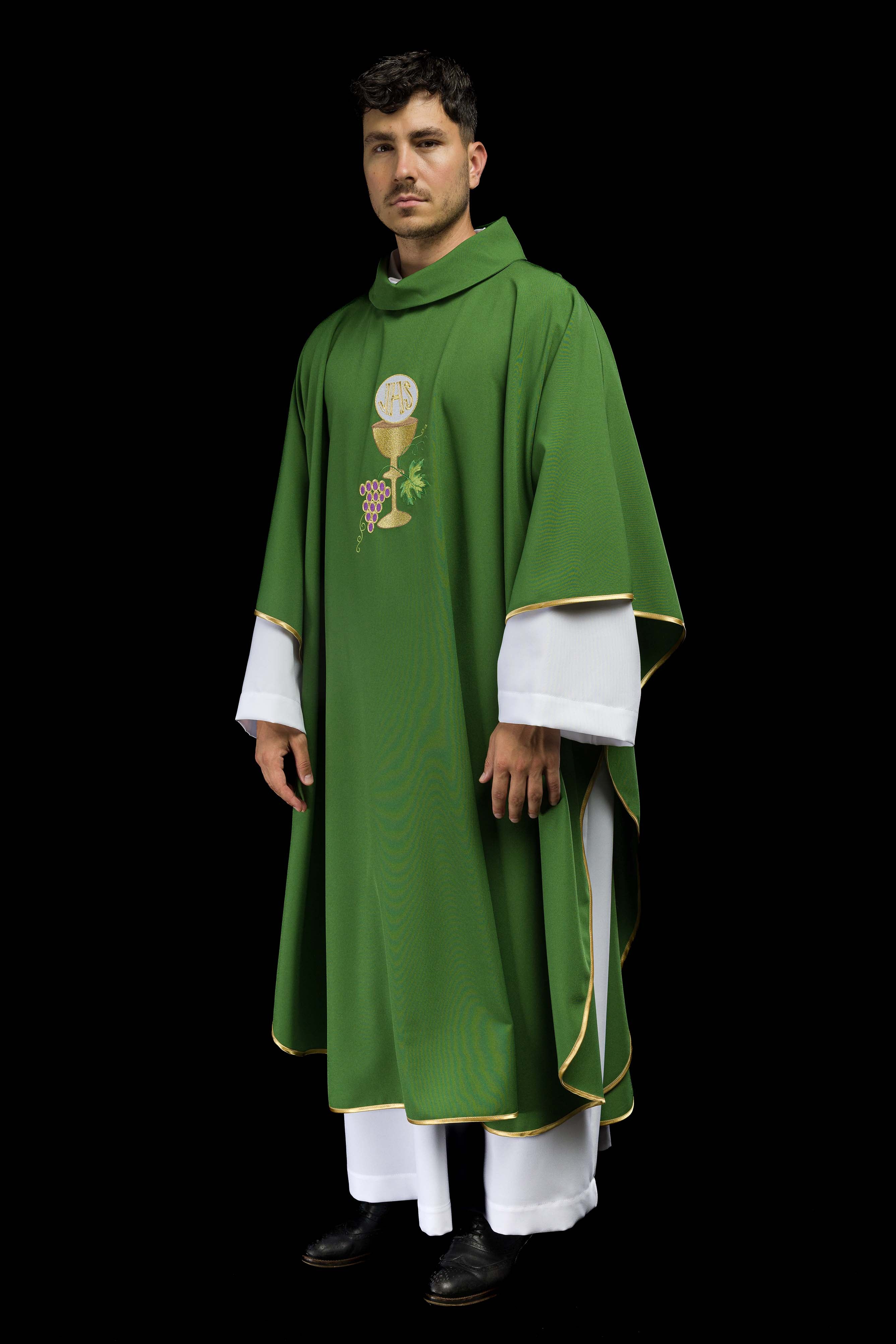 Chasuble Chalice Cross and Grapes in green - CHASUBLES.COM
