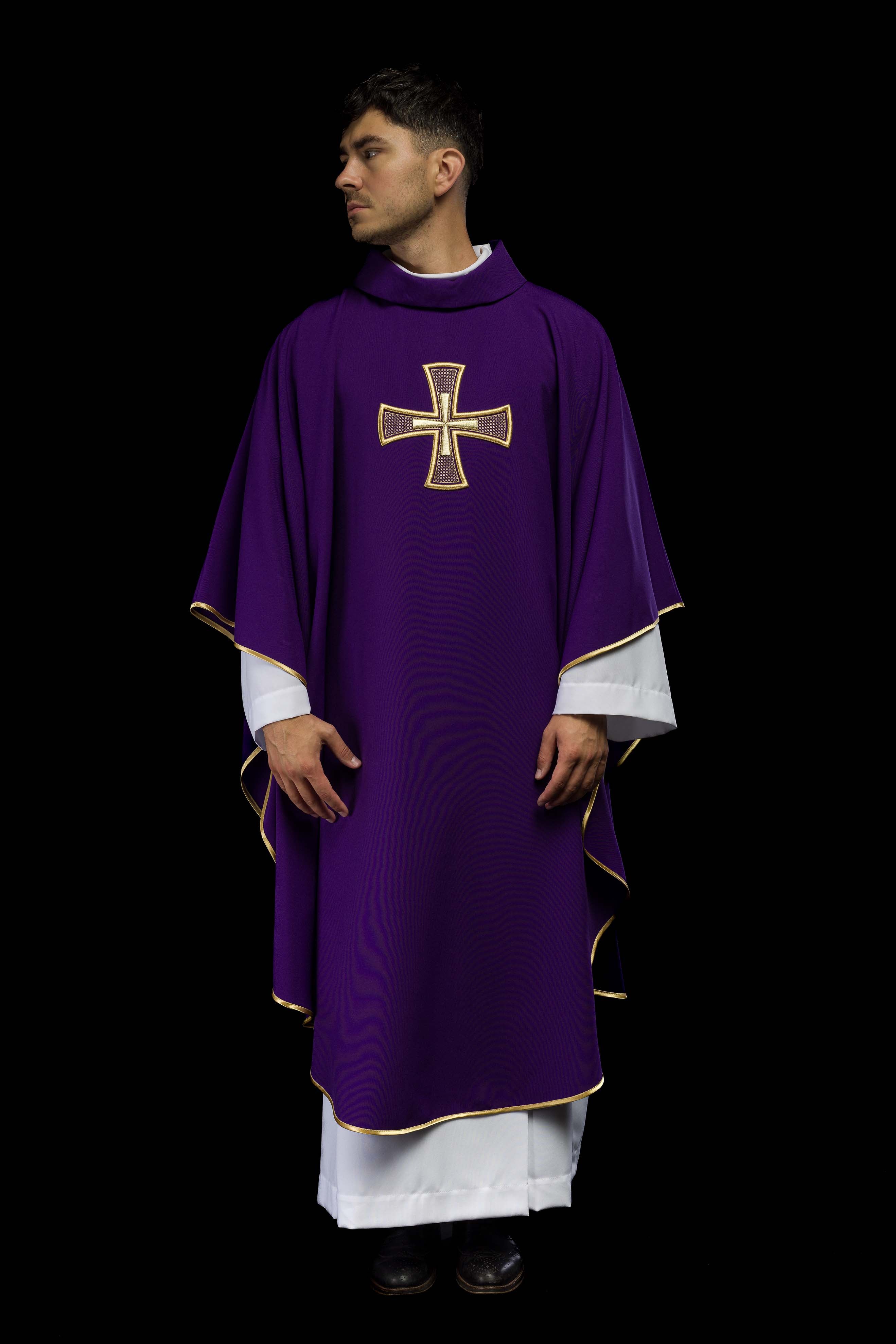 Chasuble embroidered with Purple Cross - CHASUBLES.COM