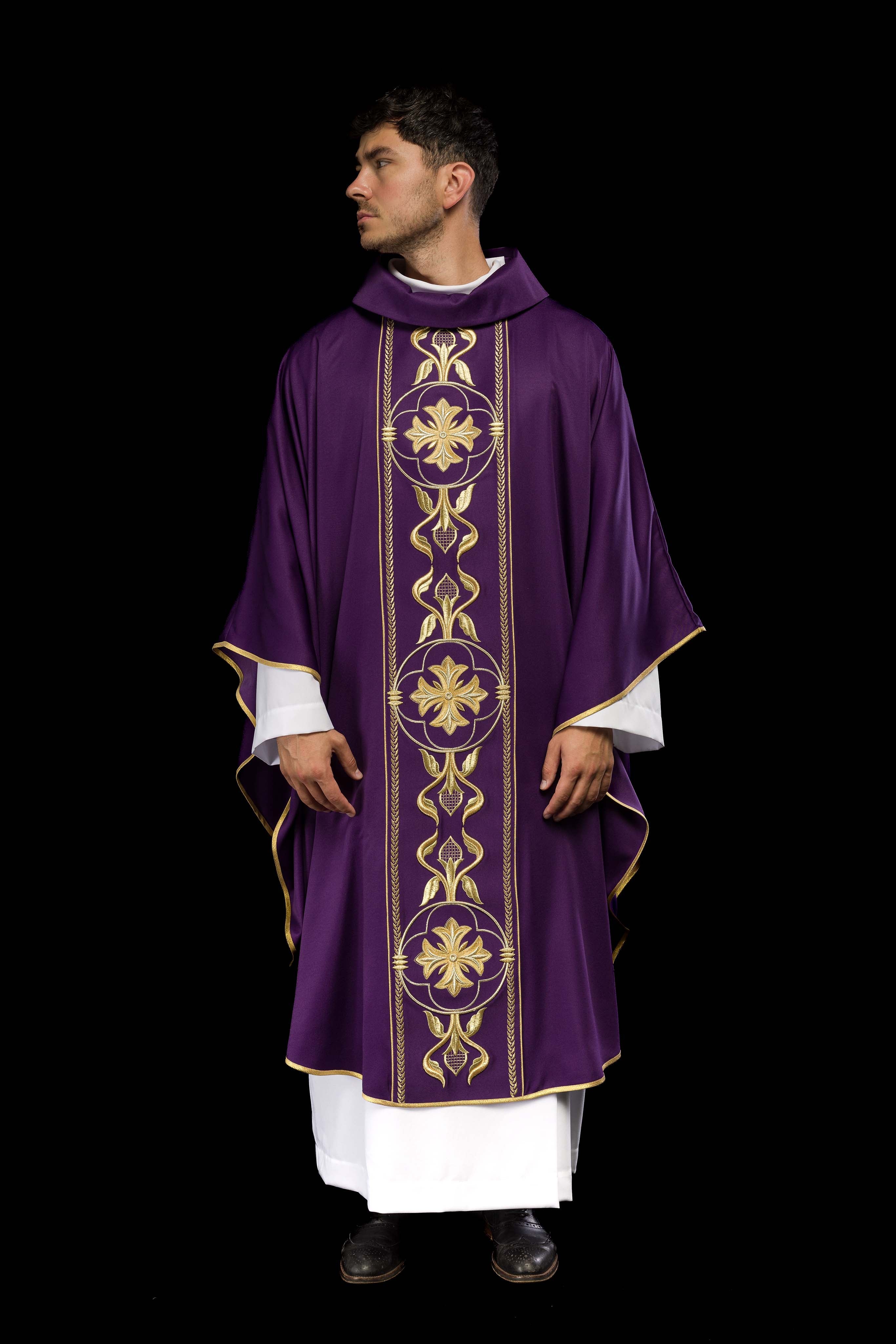 Embroidered purple chasuble with decorative band - CHASUBLES.COM