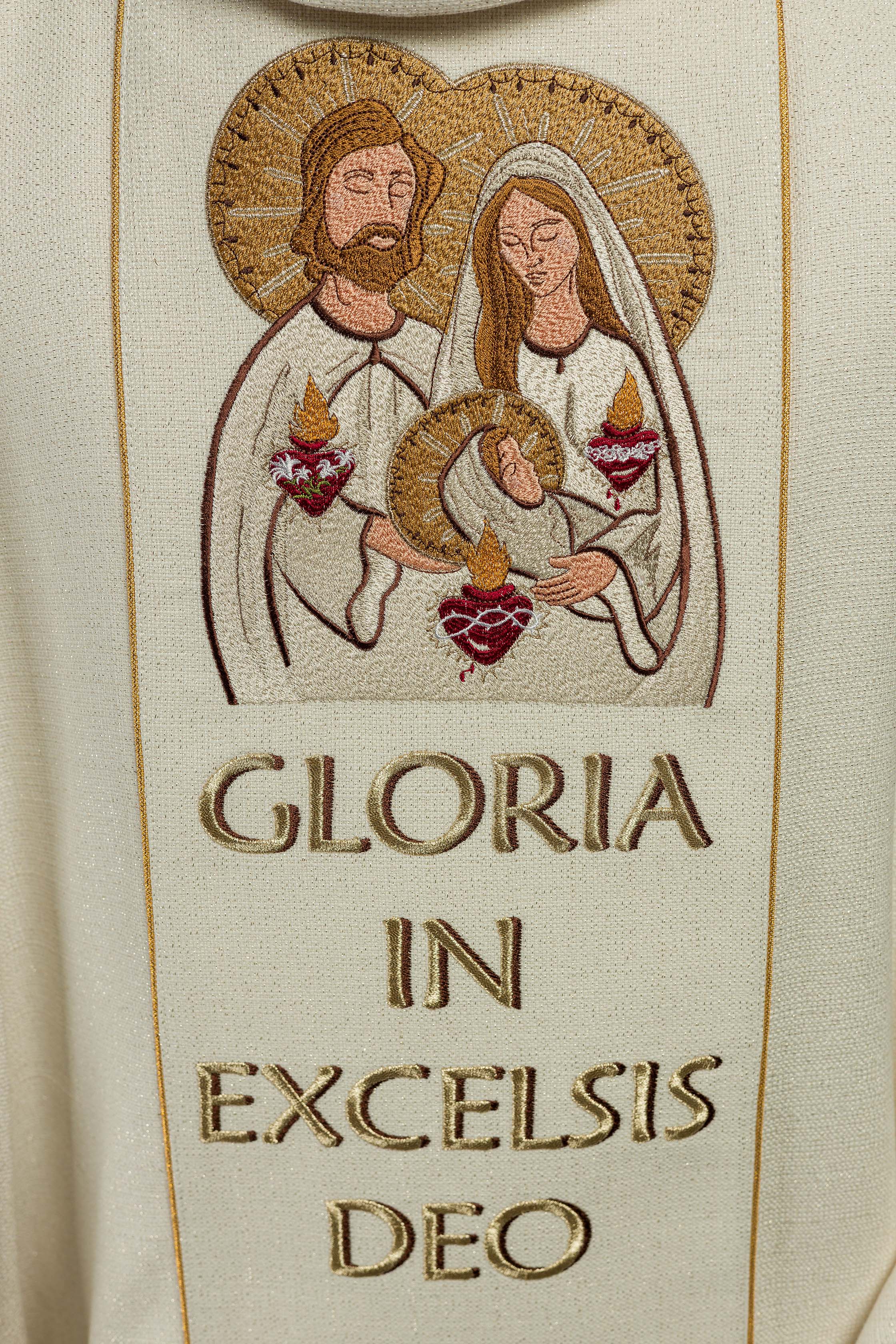 Embroidered chasuble for Christmas with the image of the Holy Family - CHASUBLES.COM