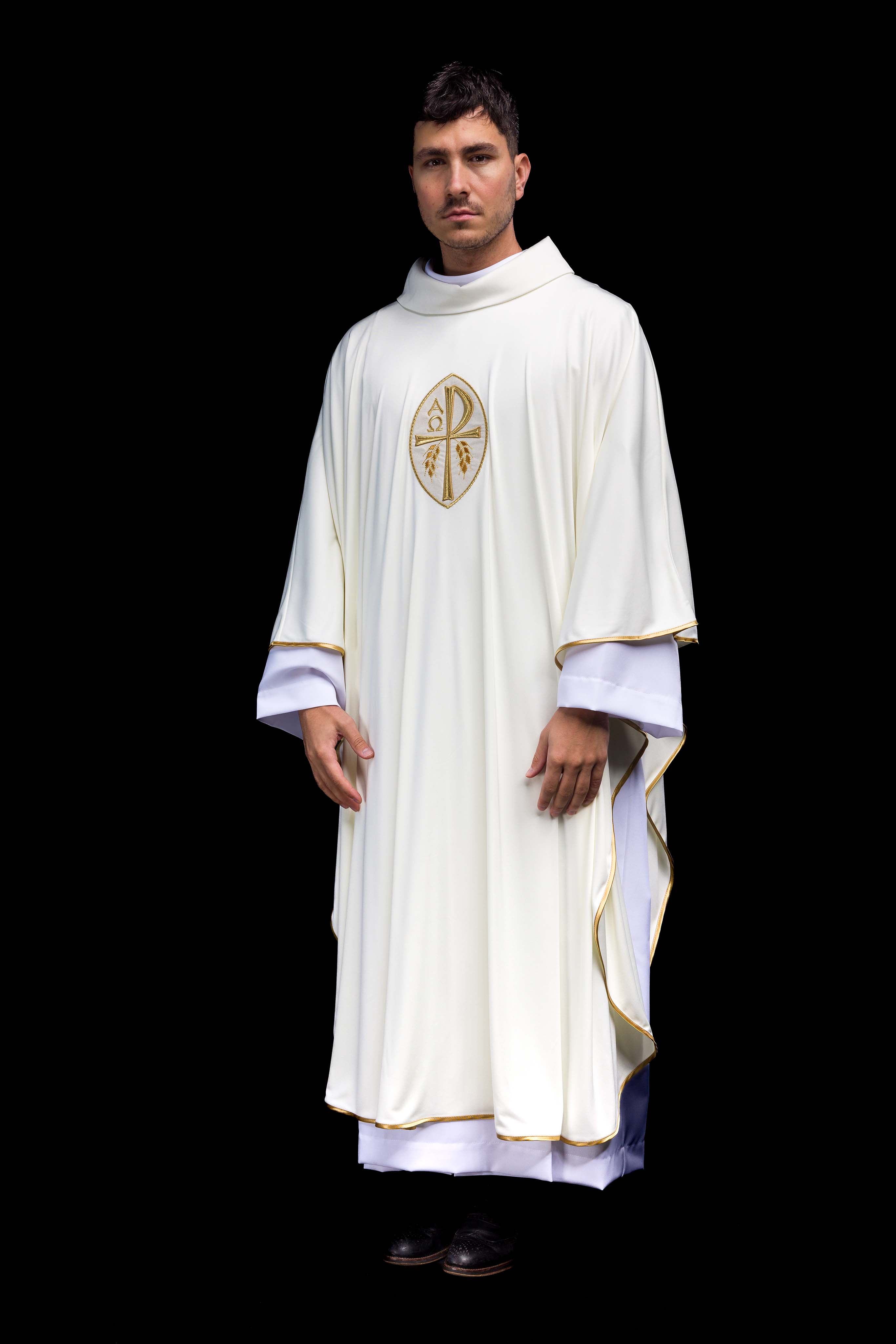 Chasuble made of breathing SACROLITE texture