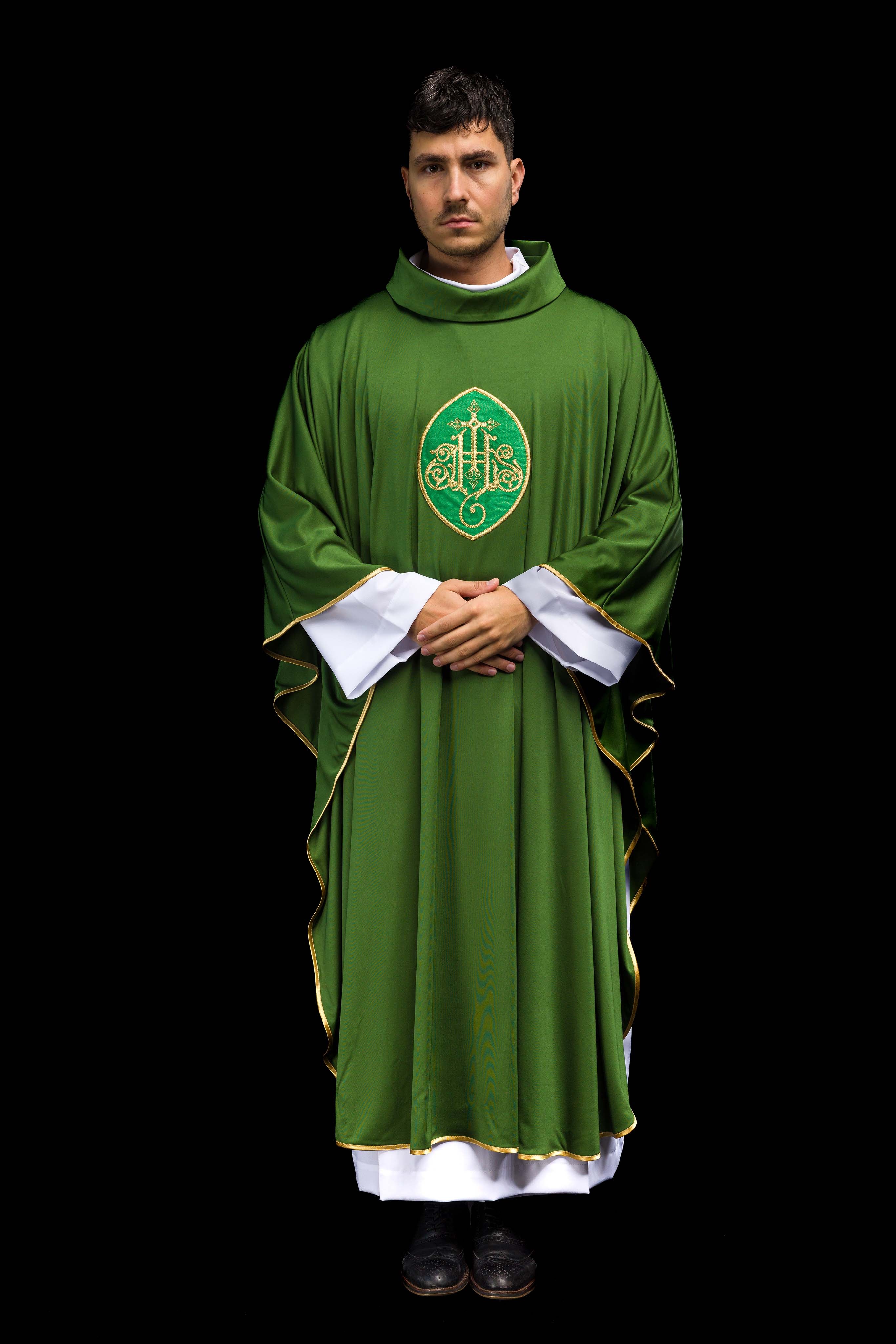 Chasuble embroidered with IHS lightweight SACROLITE knit fabric