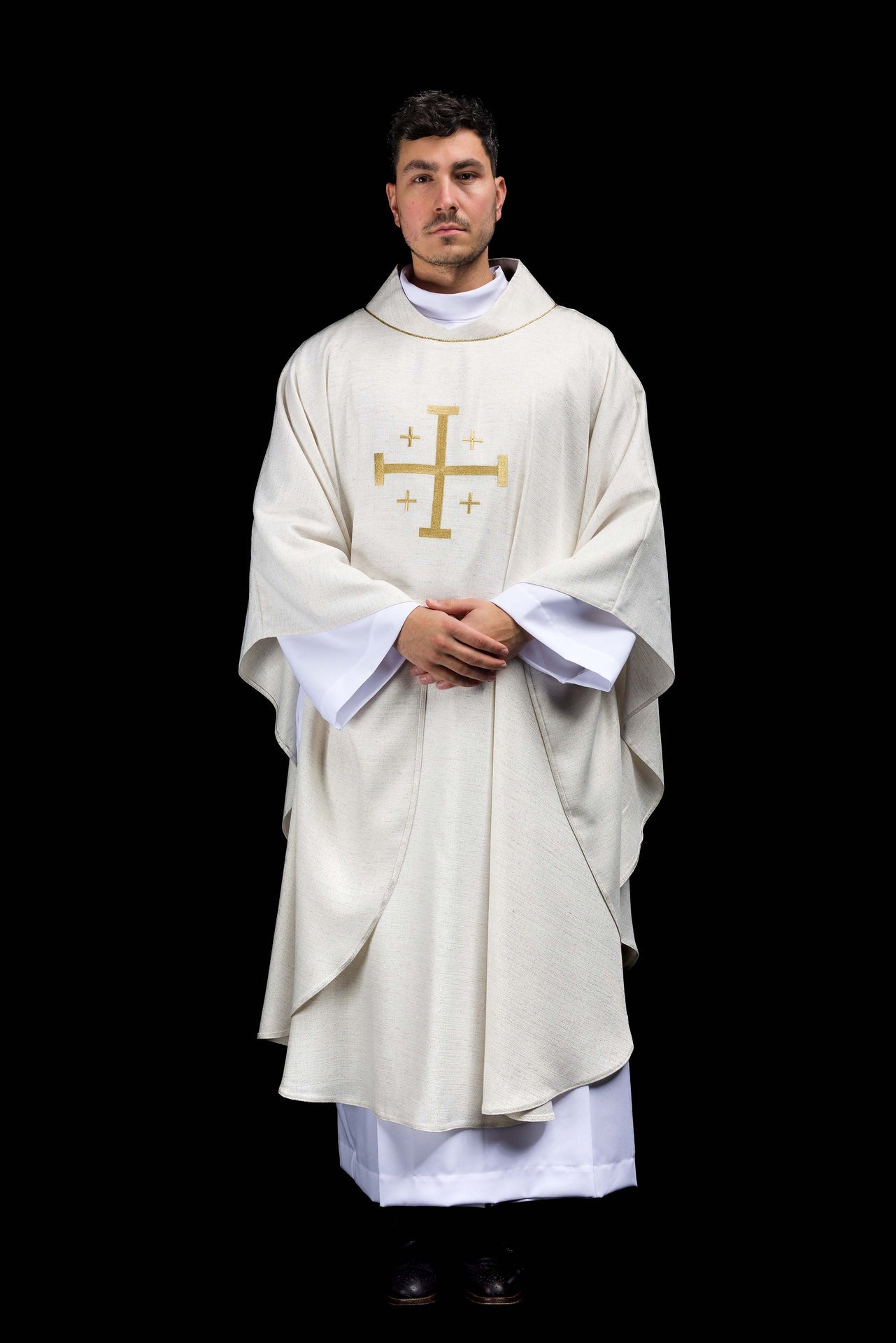 Embroidered chasuble with Jerusalem Cross ecru