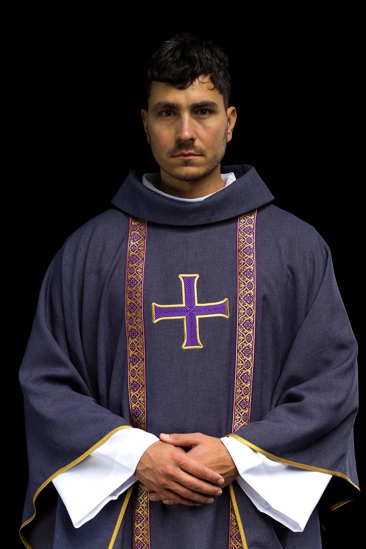 Purple liturgical chasuble with embroidered cross and jacquard bands - CHASUBLES.COM