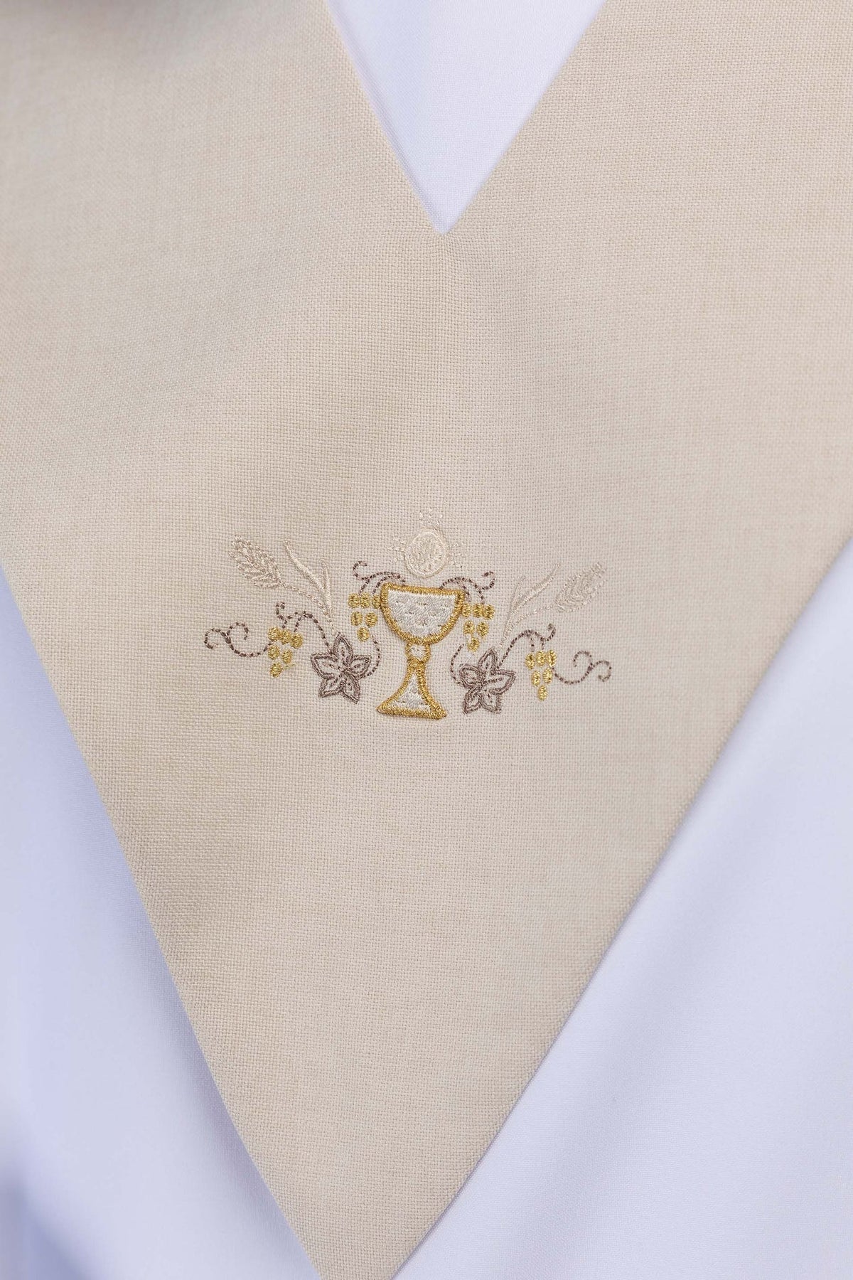 Ecru Lector's Pallium with Communion Chalice Embroidery