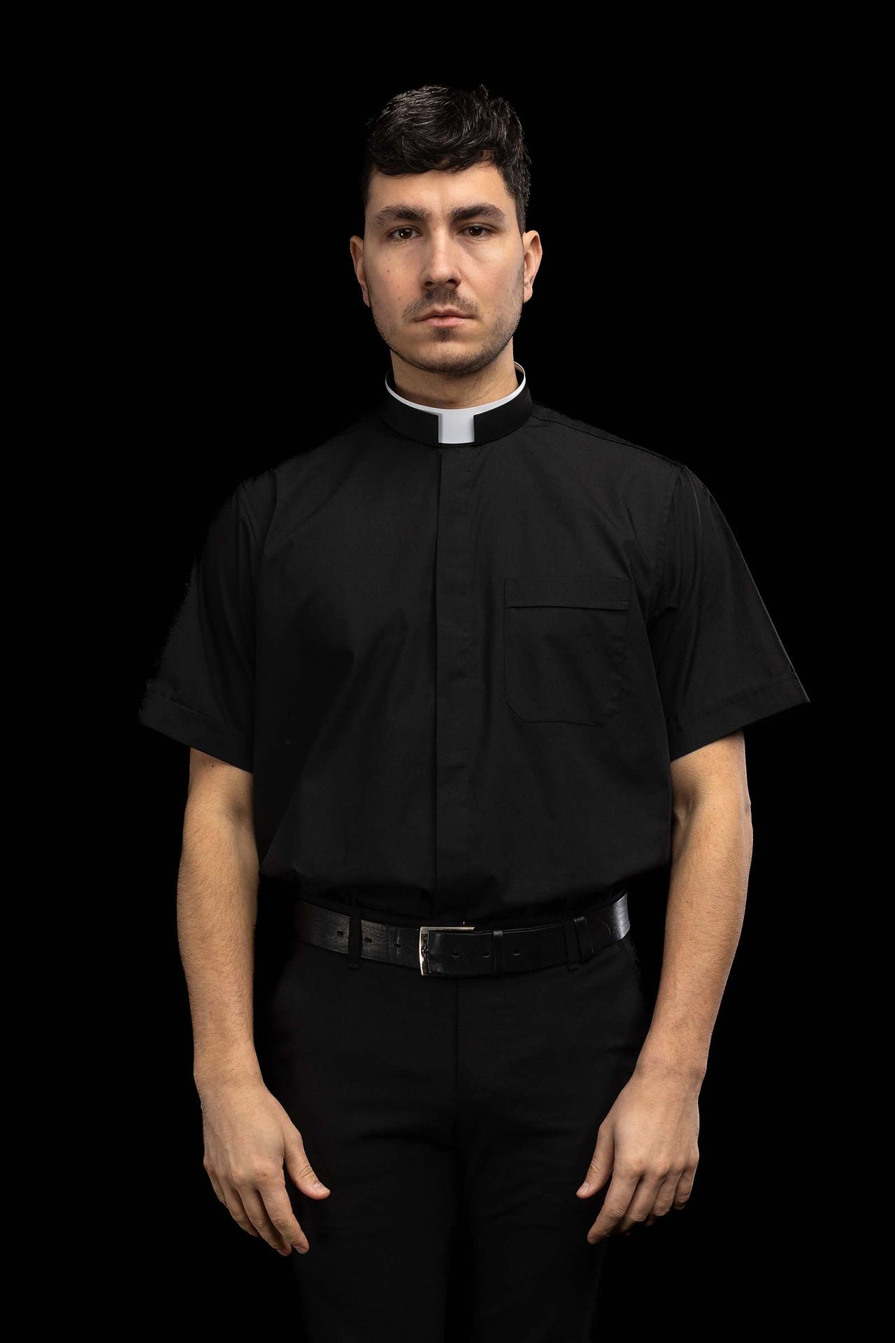 Black short-sleeved Roman clerical shirt with clerical collar