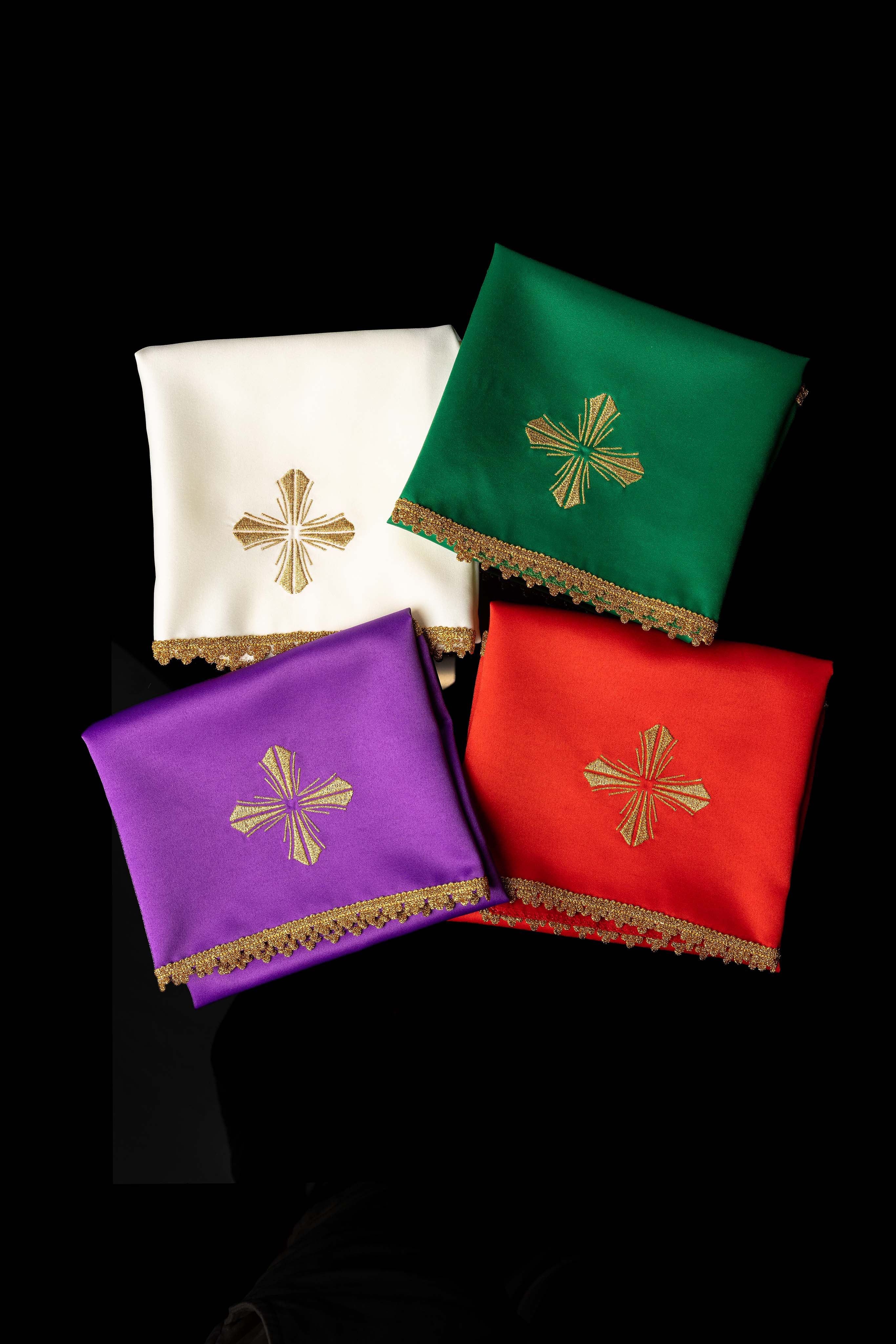 Chalice veils in 4 liturgical colors with gold cross