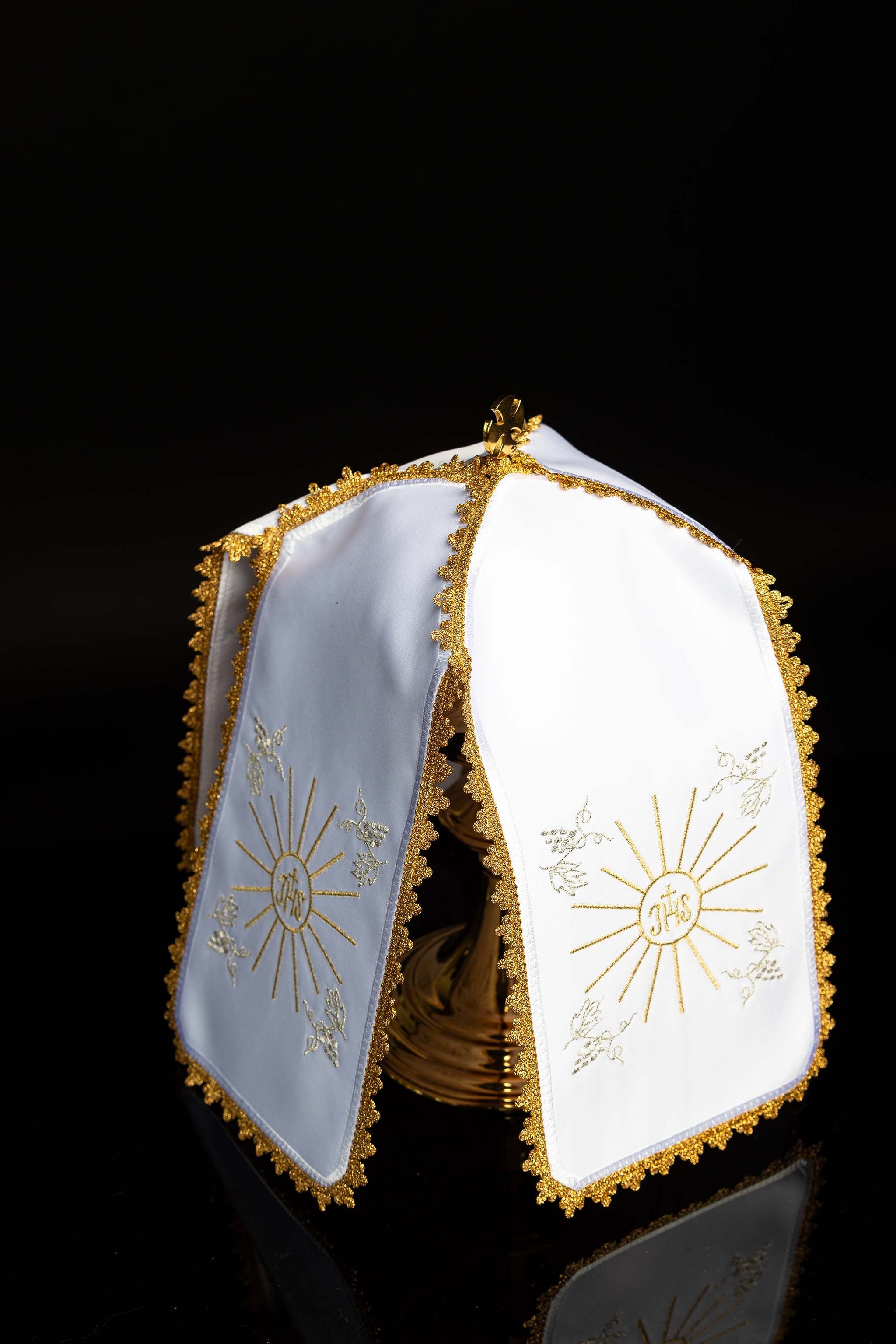 Ciborium Veil with Embroidered IHS Motif