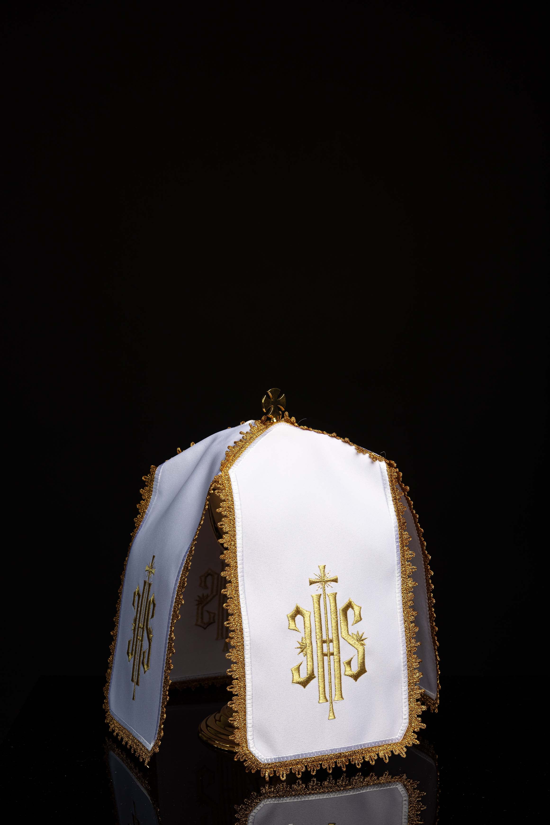 Ciborium Veil with Gold IHS Embroidery