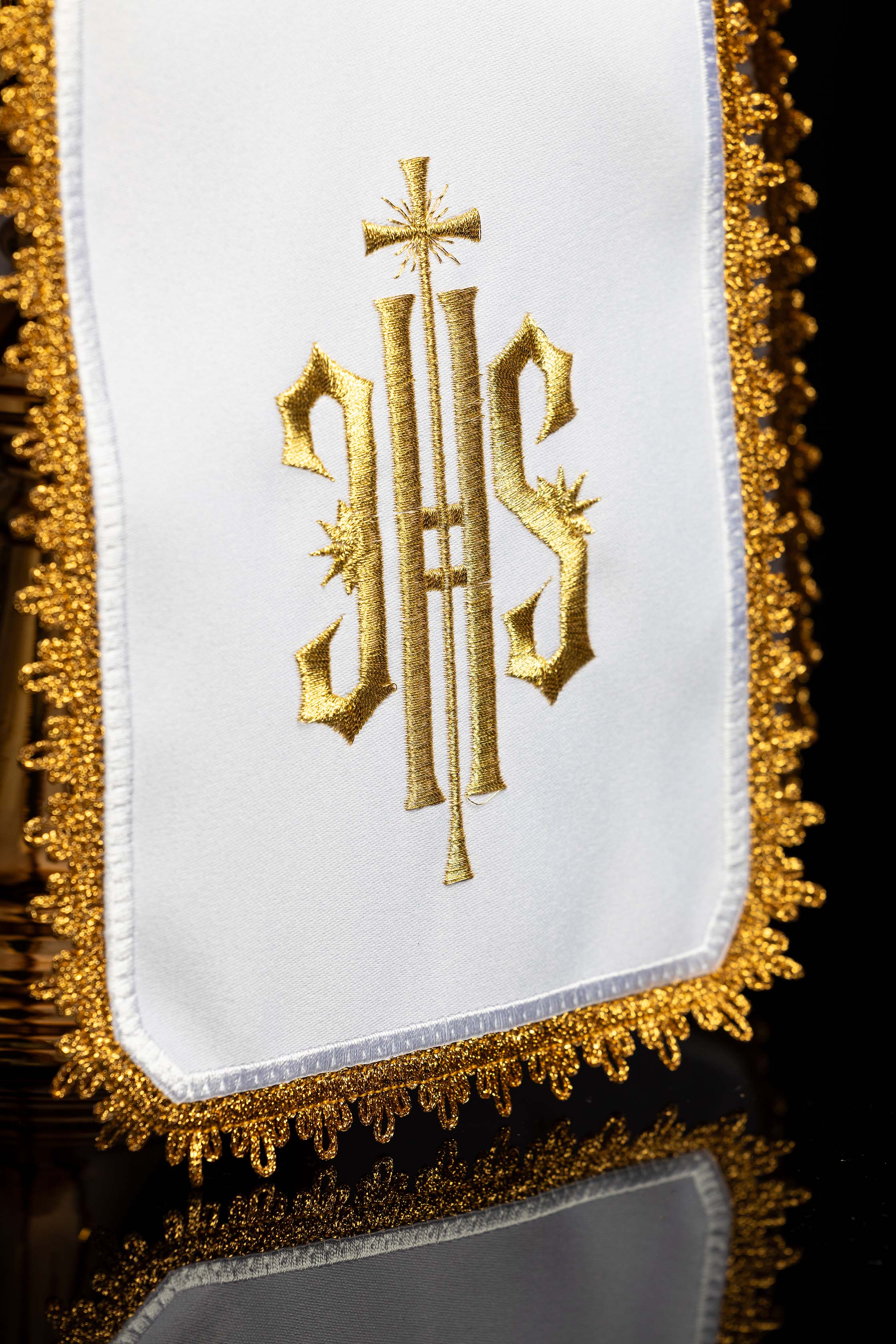 Ciborium Veil with Gold IHS Embroidery