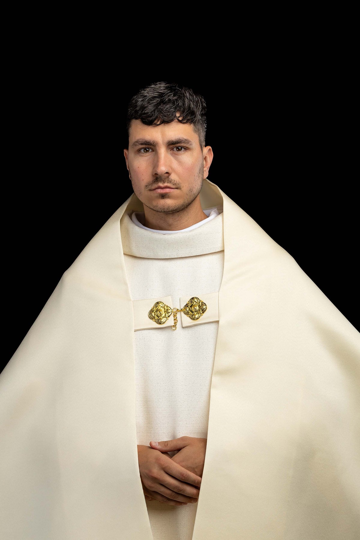 Ecru Humeral Veil with Embroidered Cross