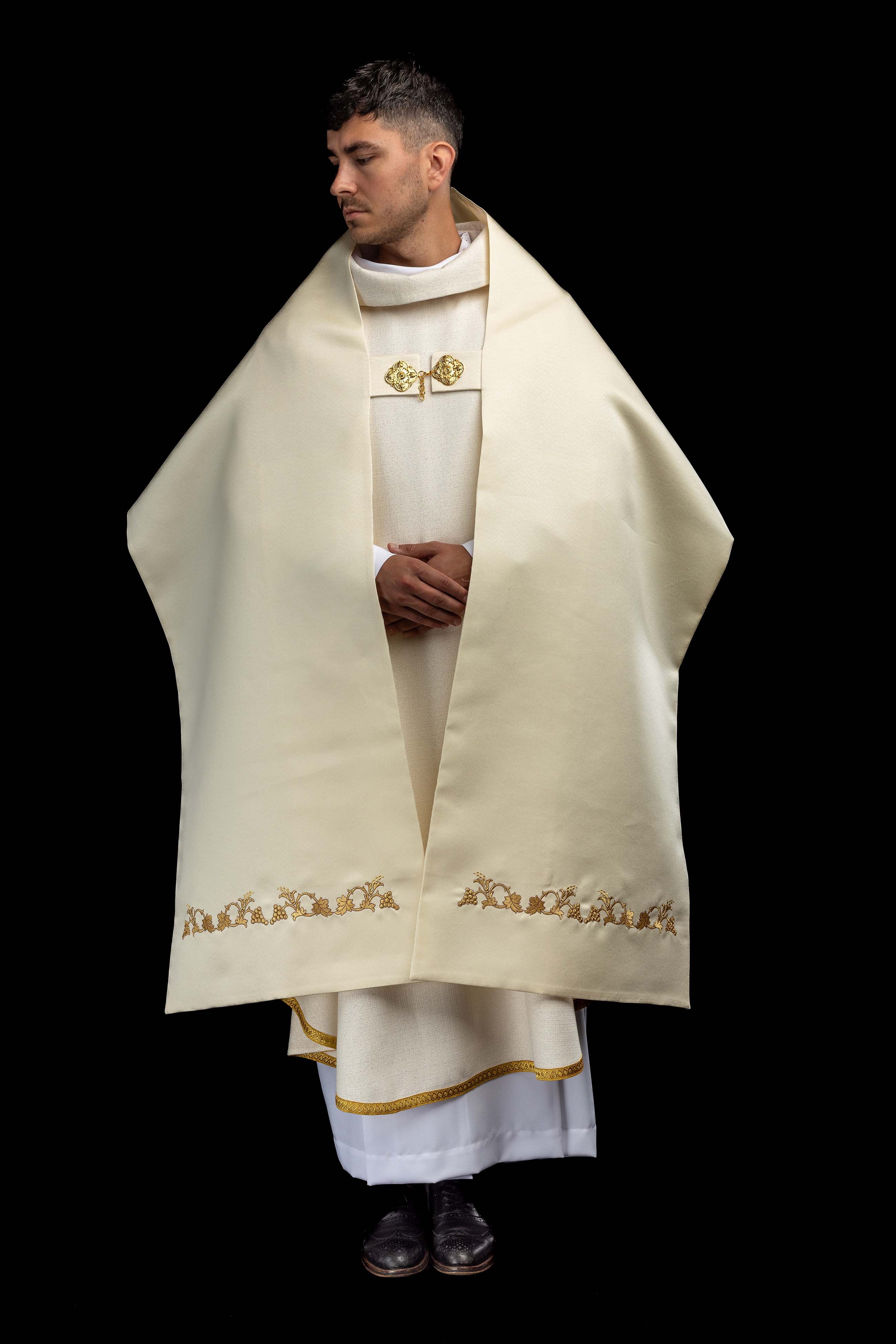 Ecru Humeral Veil with Embroidered Chalice Motif