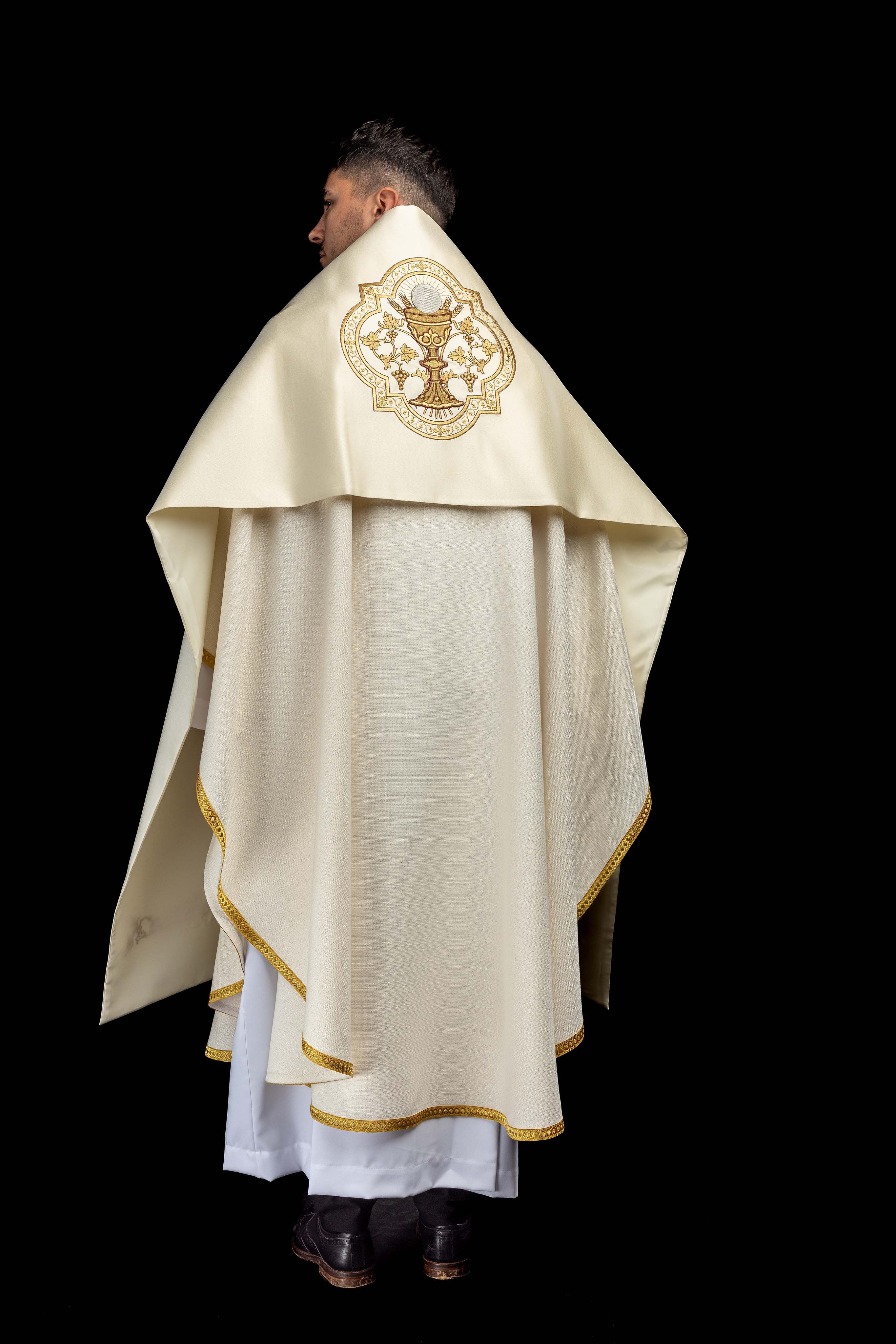 Ecru Humeral Veil with Embroidered Chalice Motif