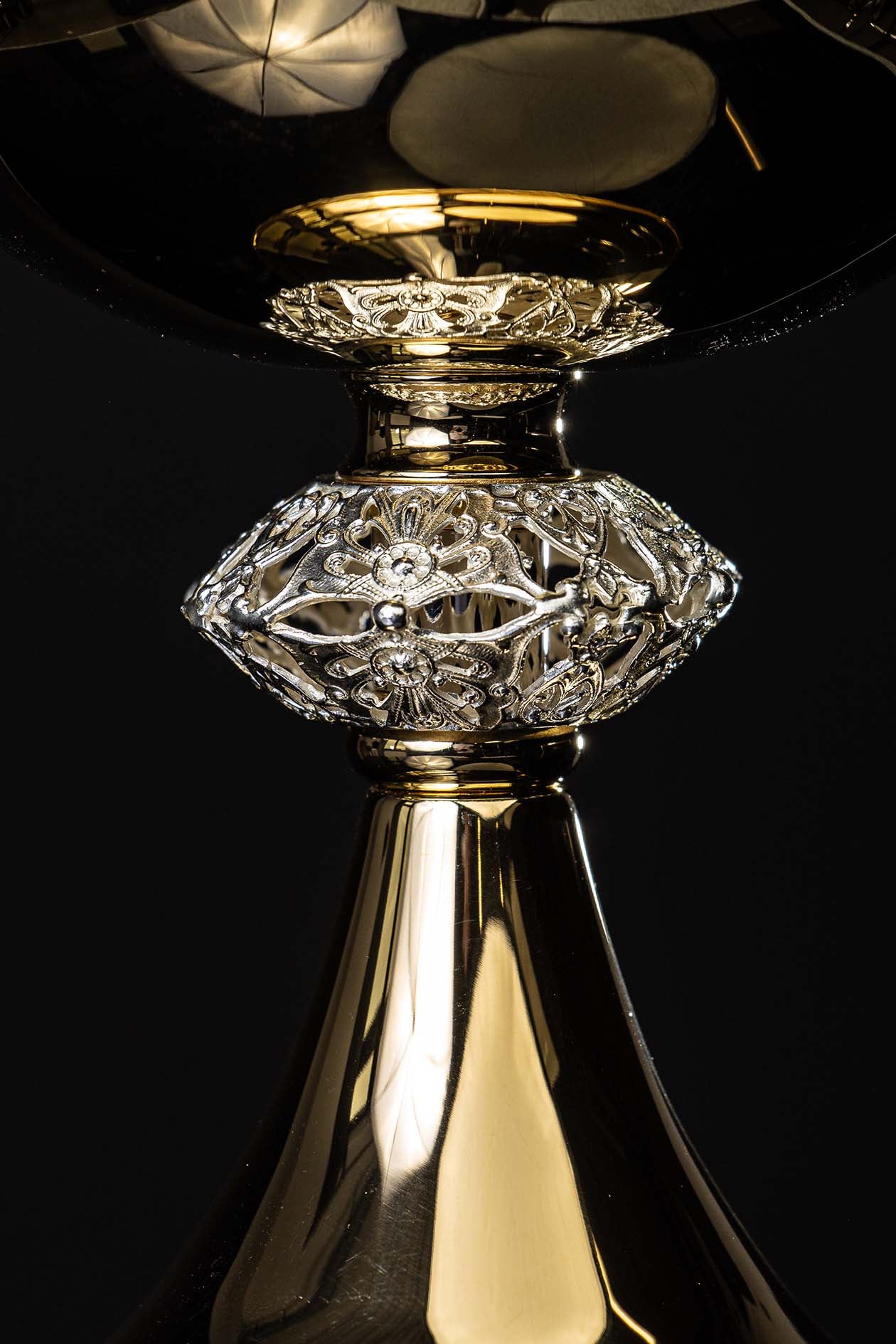 Handcrafted gilded brass ciborium