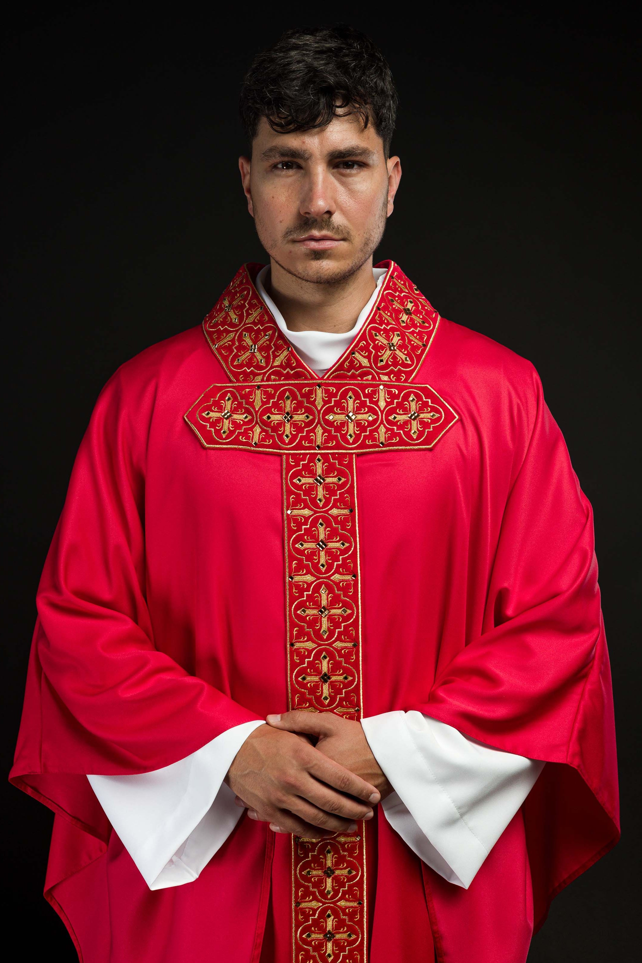 Red chasuble finished with 500 red faceted stones - CHASUBLES.COM