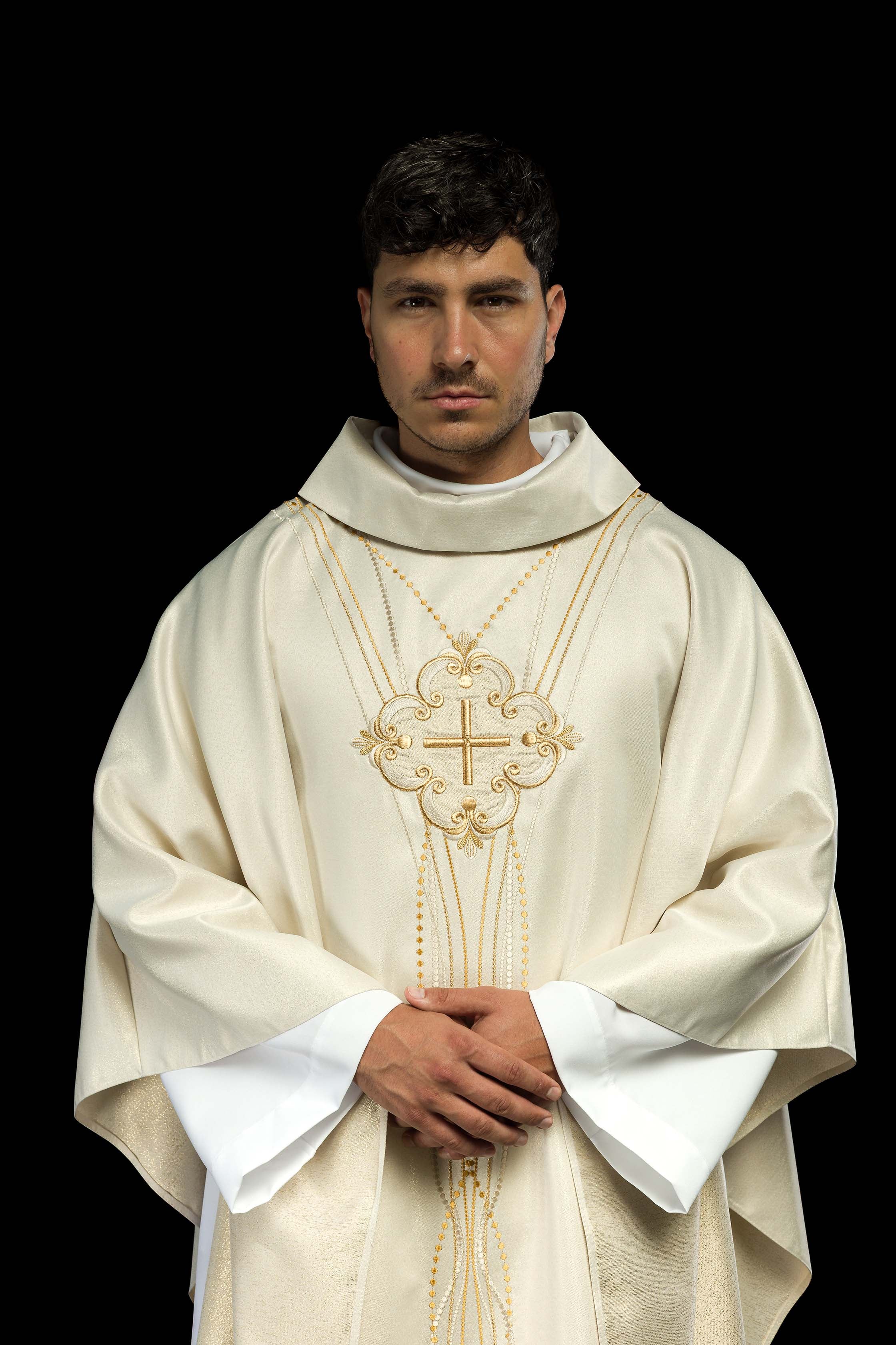 Chasuble made of shiny fabric inspired by the rosary - CHASUBLES.COM