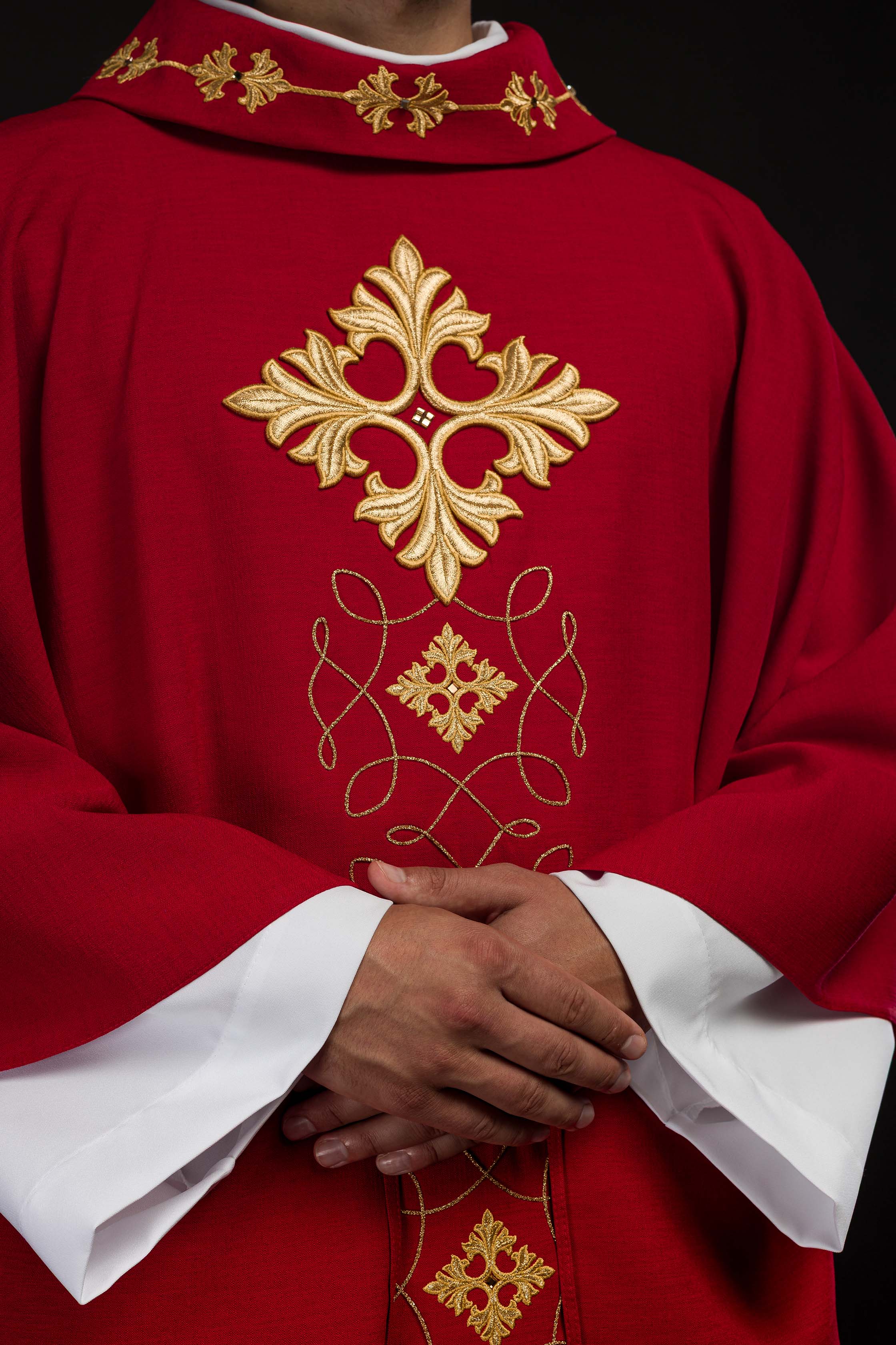 Chasuble embroidered with cord and stones - CHASUBLES.COM