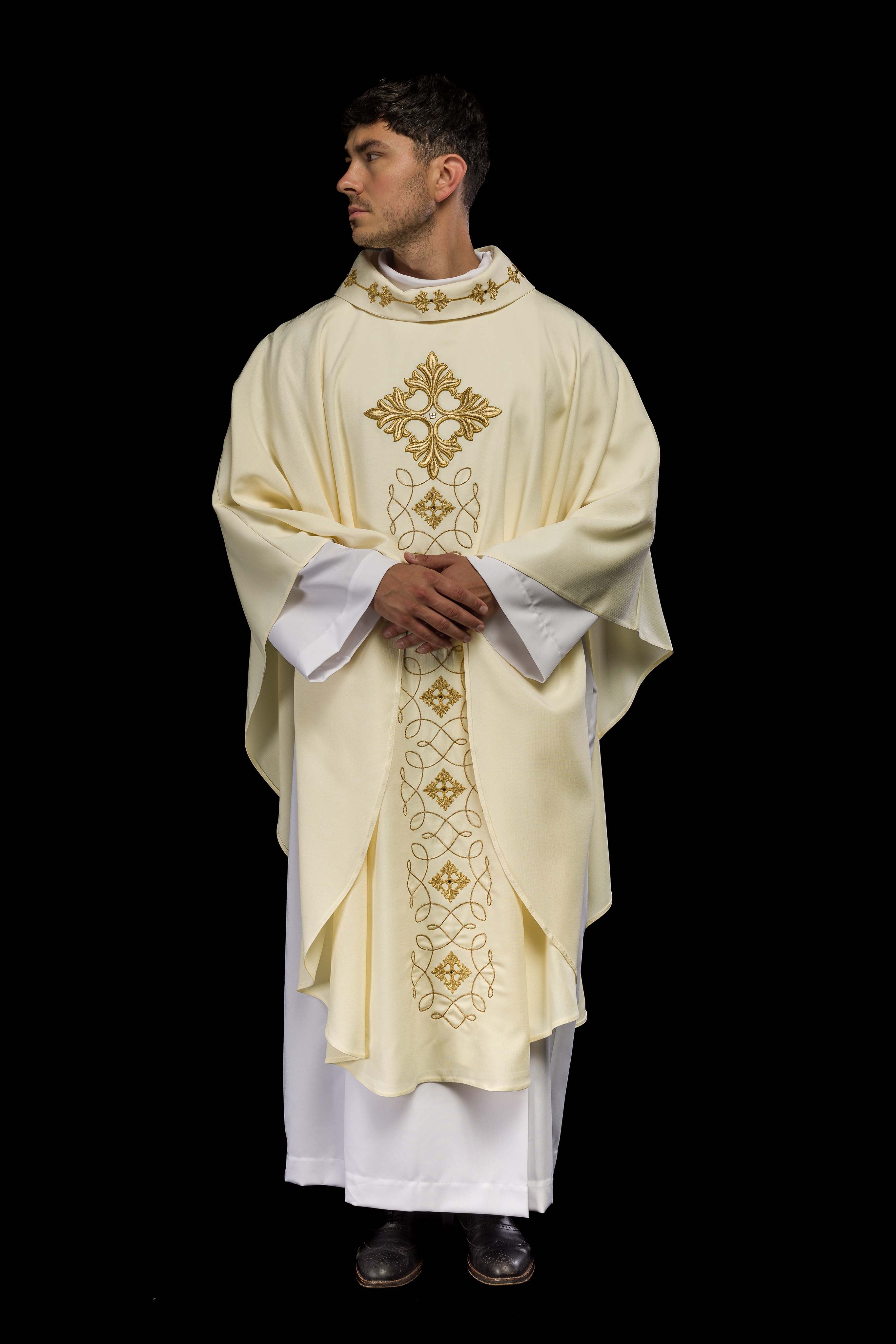 Ivory chasuble with embroidery inspired by rosary - CHASUBLES.COM