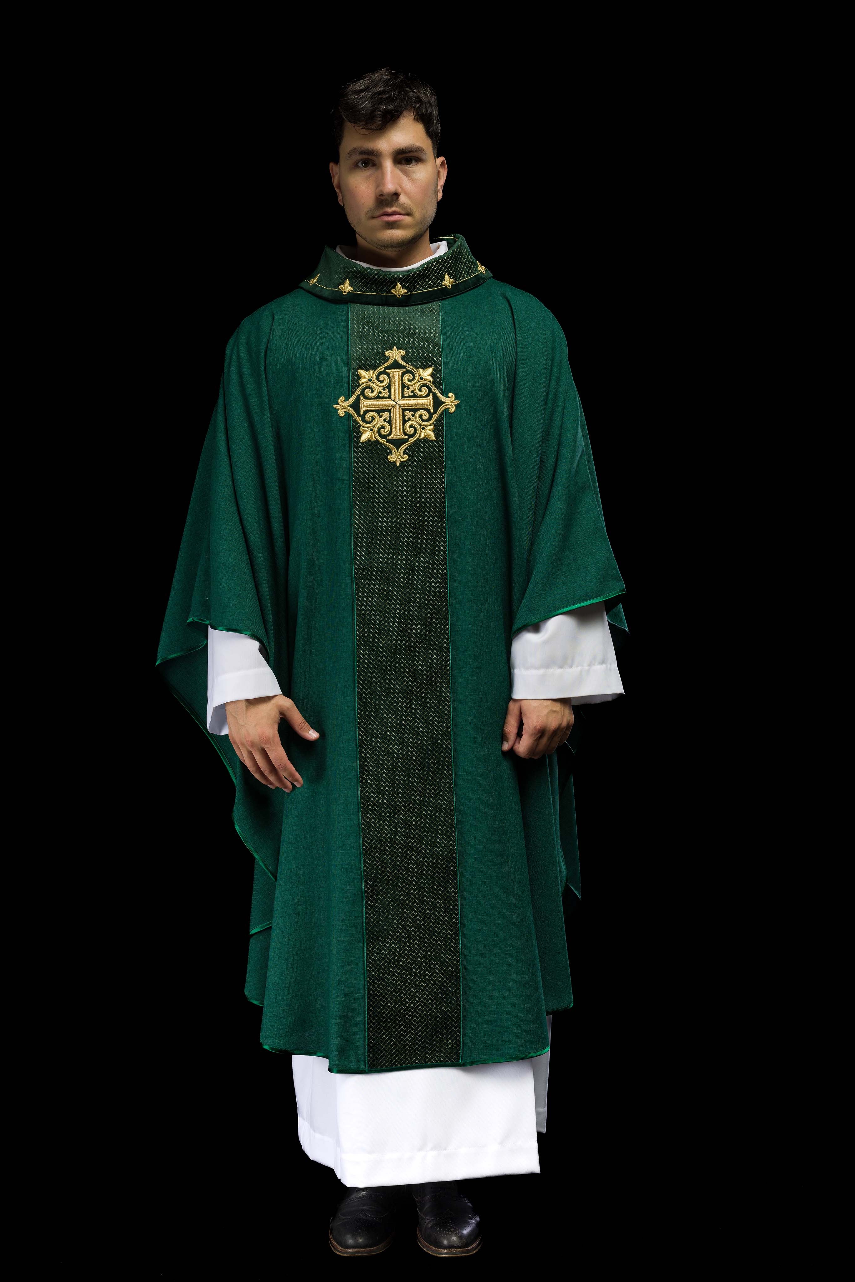 Chasuble embroidered with Green Cross - CHASUBLES.COM