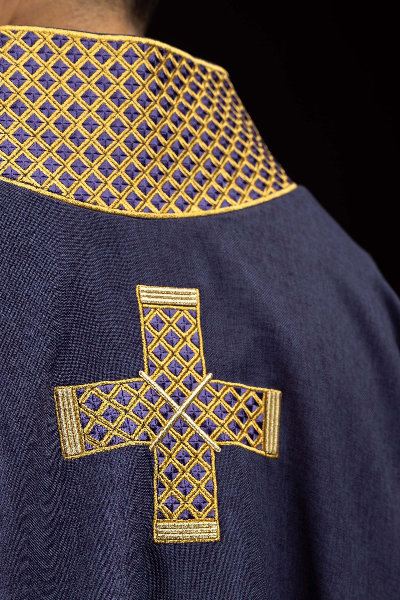 Purple dalmatic with embroidered crosses and collar - CHASUBLES.COM