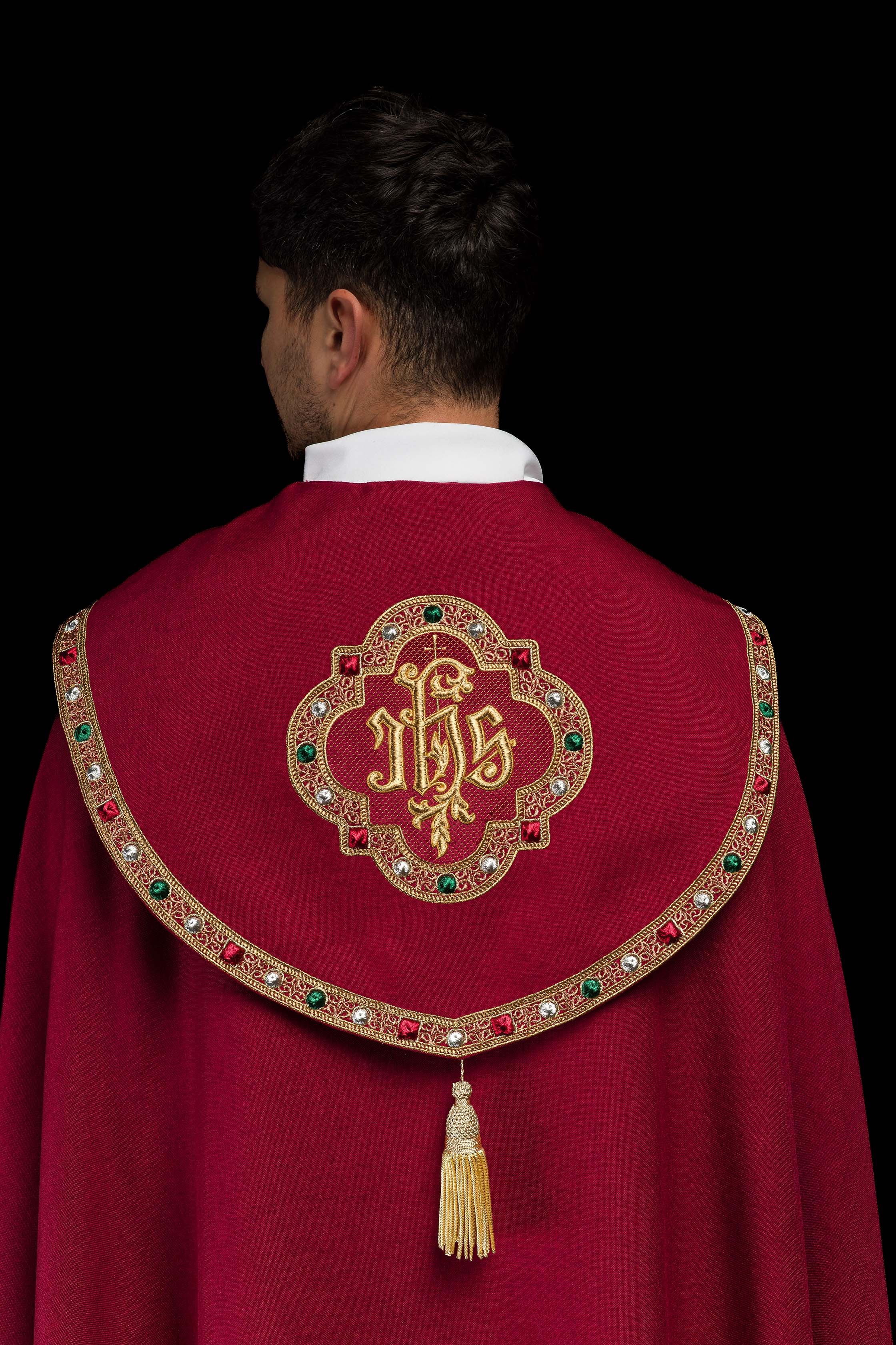 Liturgical cope in red finished with JHS embroidery - CHASUBLES.COM