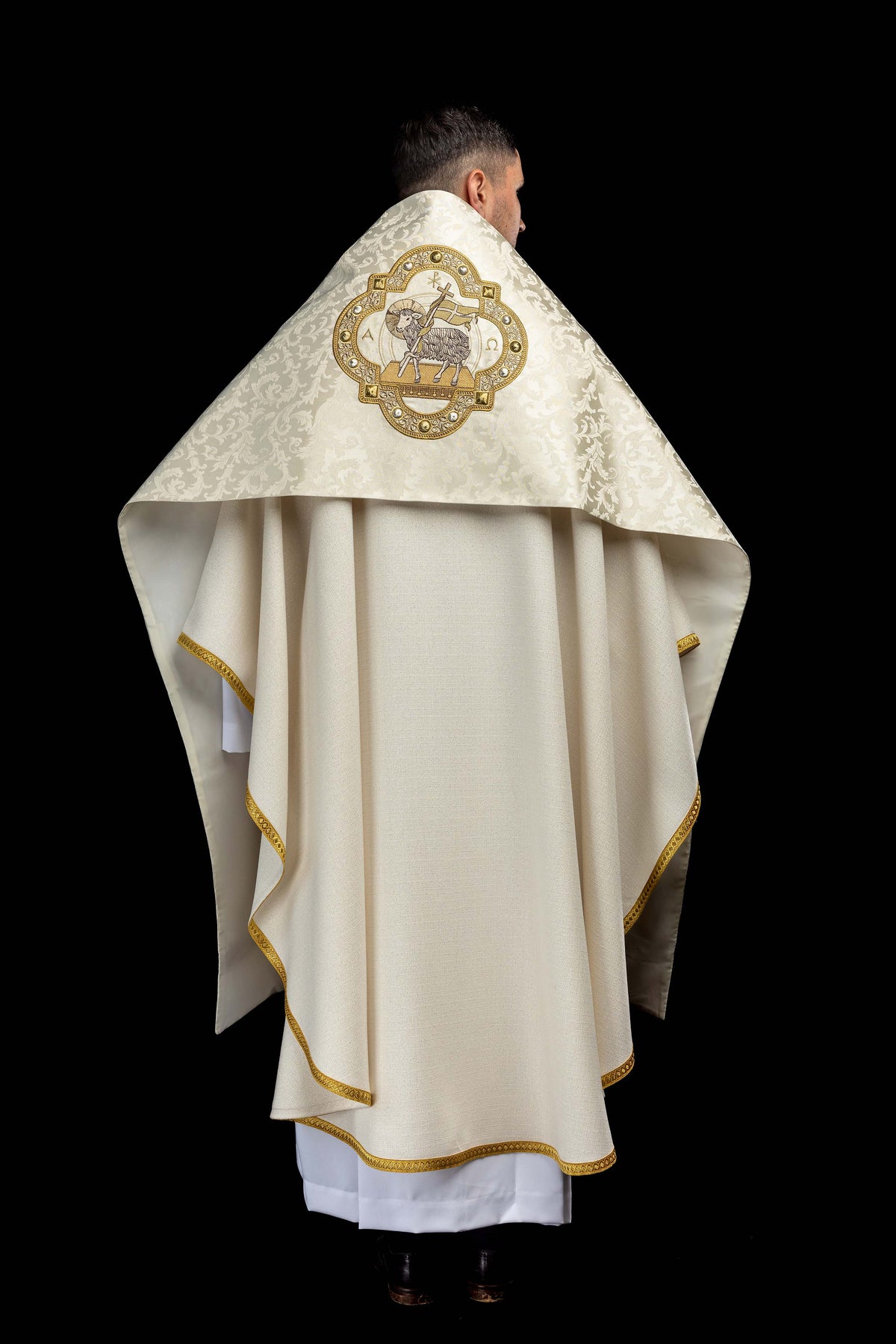 Humeral Veil with Embroidered Paschal Lamb on Jacquard Fabric