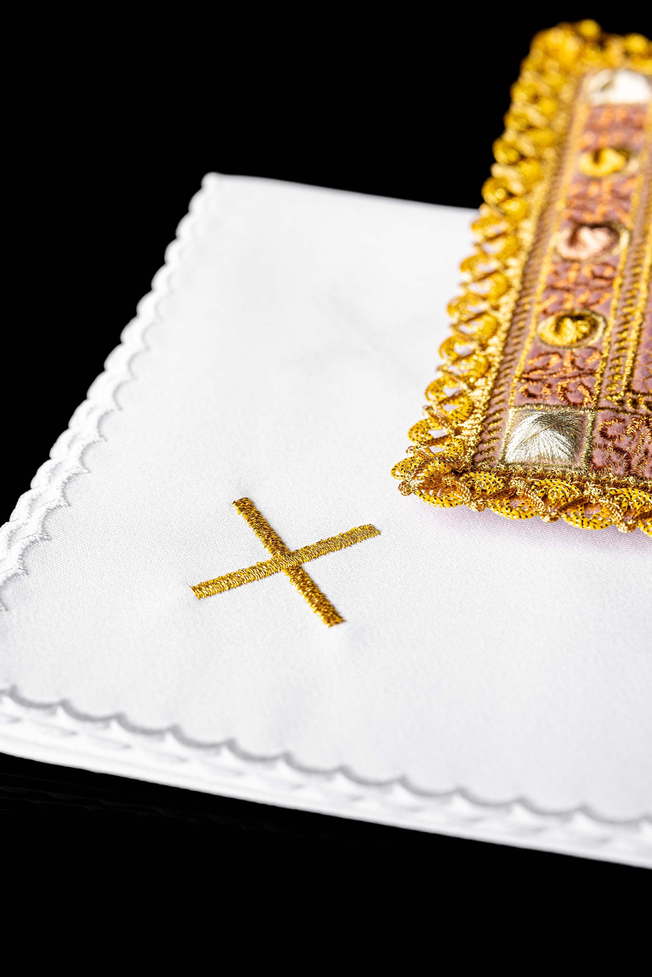 Velvet Altar Linens in pink with embroidered IHS symbol - CHASUBLES.COM