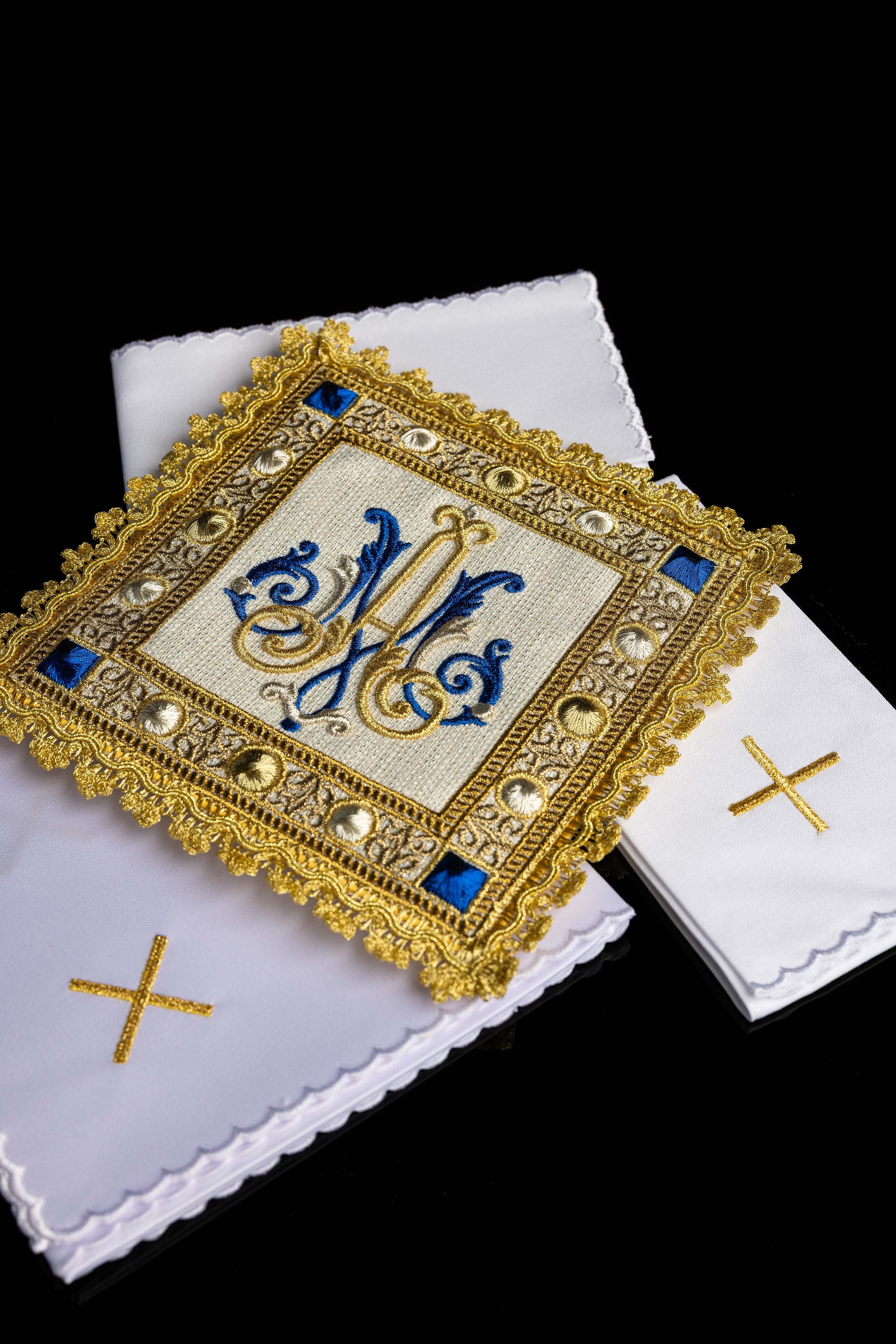 Chalice Linen Set – Marian Symbol