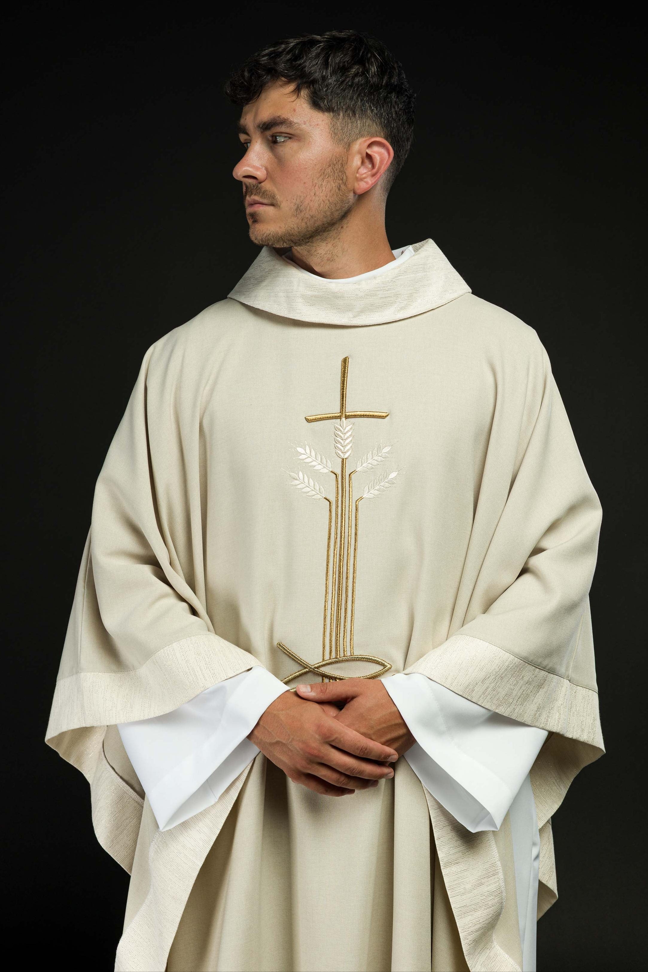 Chasuble with motif of cross, ears and fish - CHASUBLES.COM