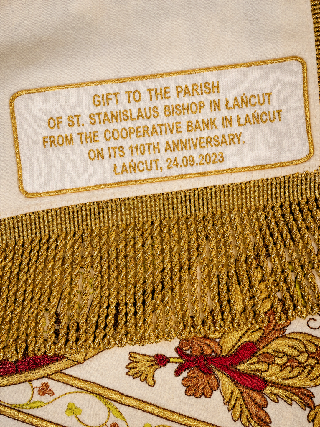 Label with a dedication