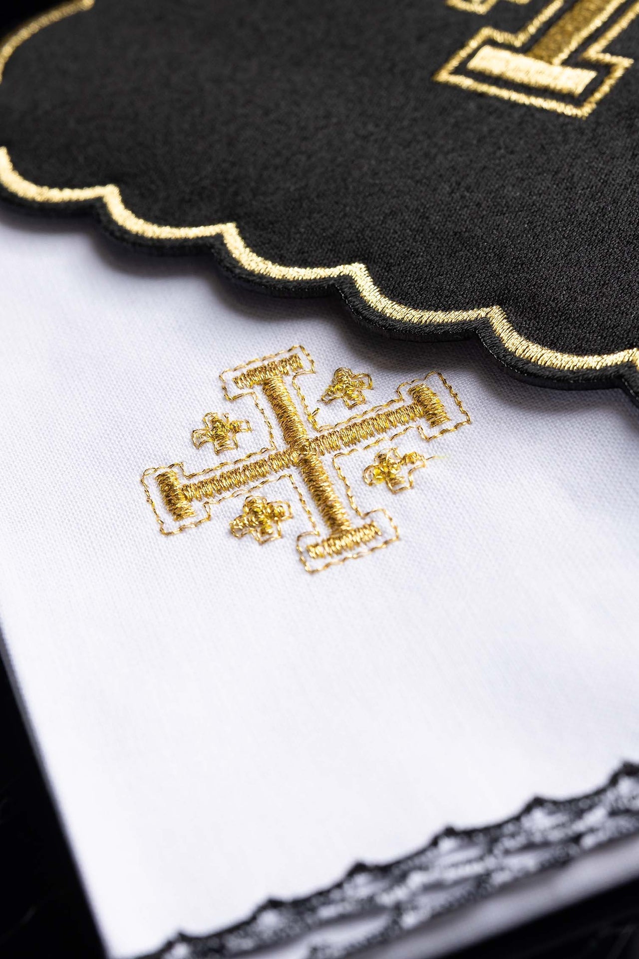 Black chalice linens set embroidered with the Jerusalem Cross KK/030/07 - CHASUBLES.COM