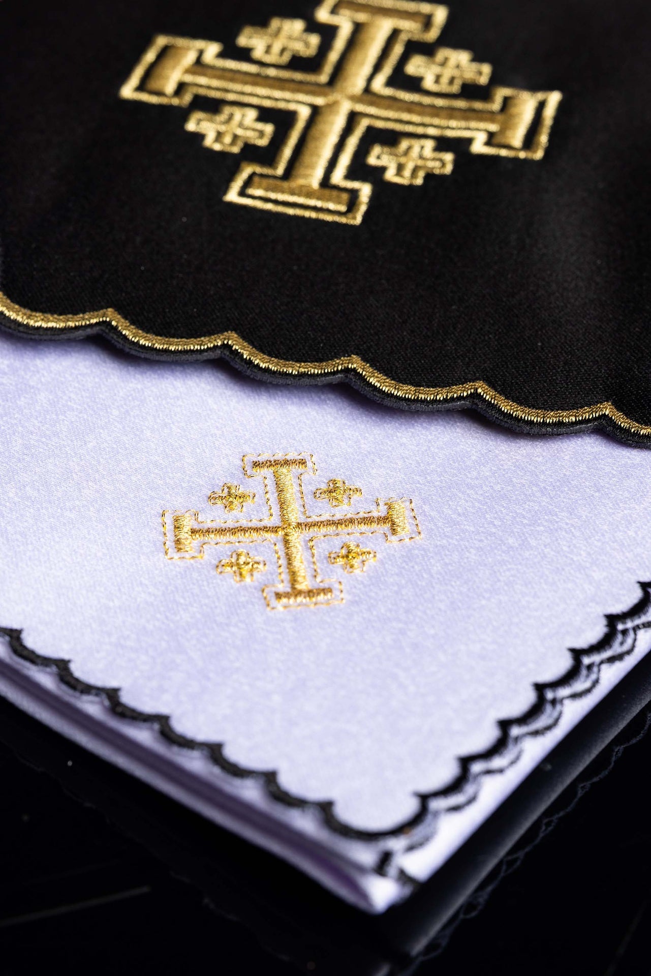 Black chalice linens set embroidered with the Jerusalem Cross KK/030/07 - CHASUBLES.COM