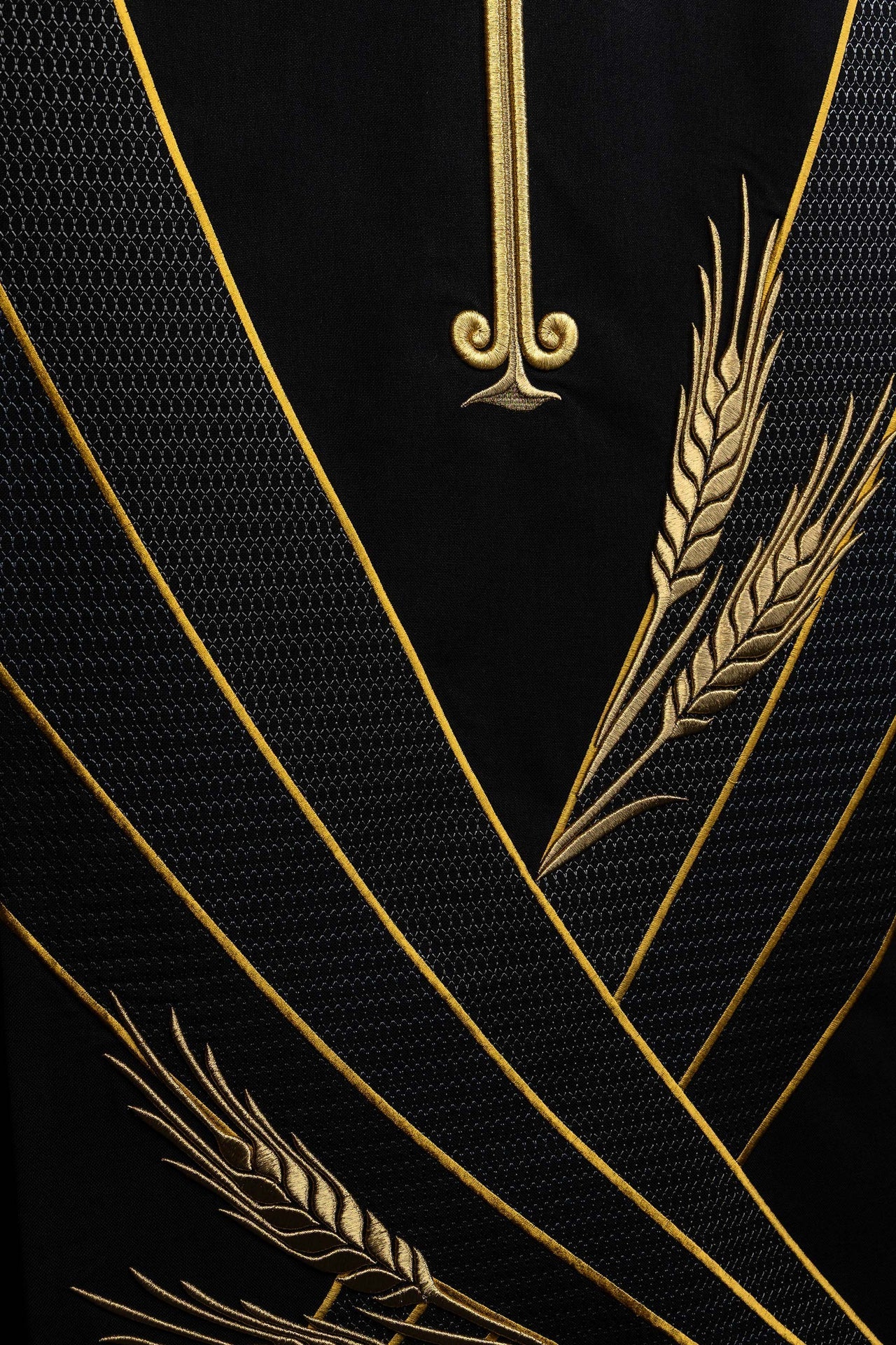 Black lectern cloth with PAX embroidery LE/8050/07 55*250 - CHASUBLES.COM