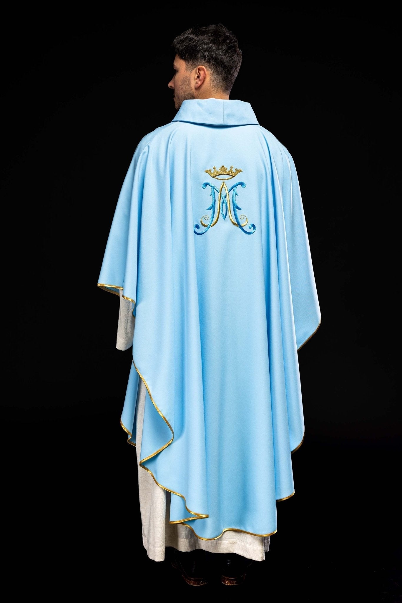 Blue Marian chasuble with gold embroidery KOR/090/06/12 NIEBIESKI - HAFTINAUSA.COM
