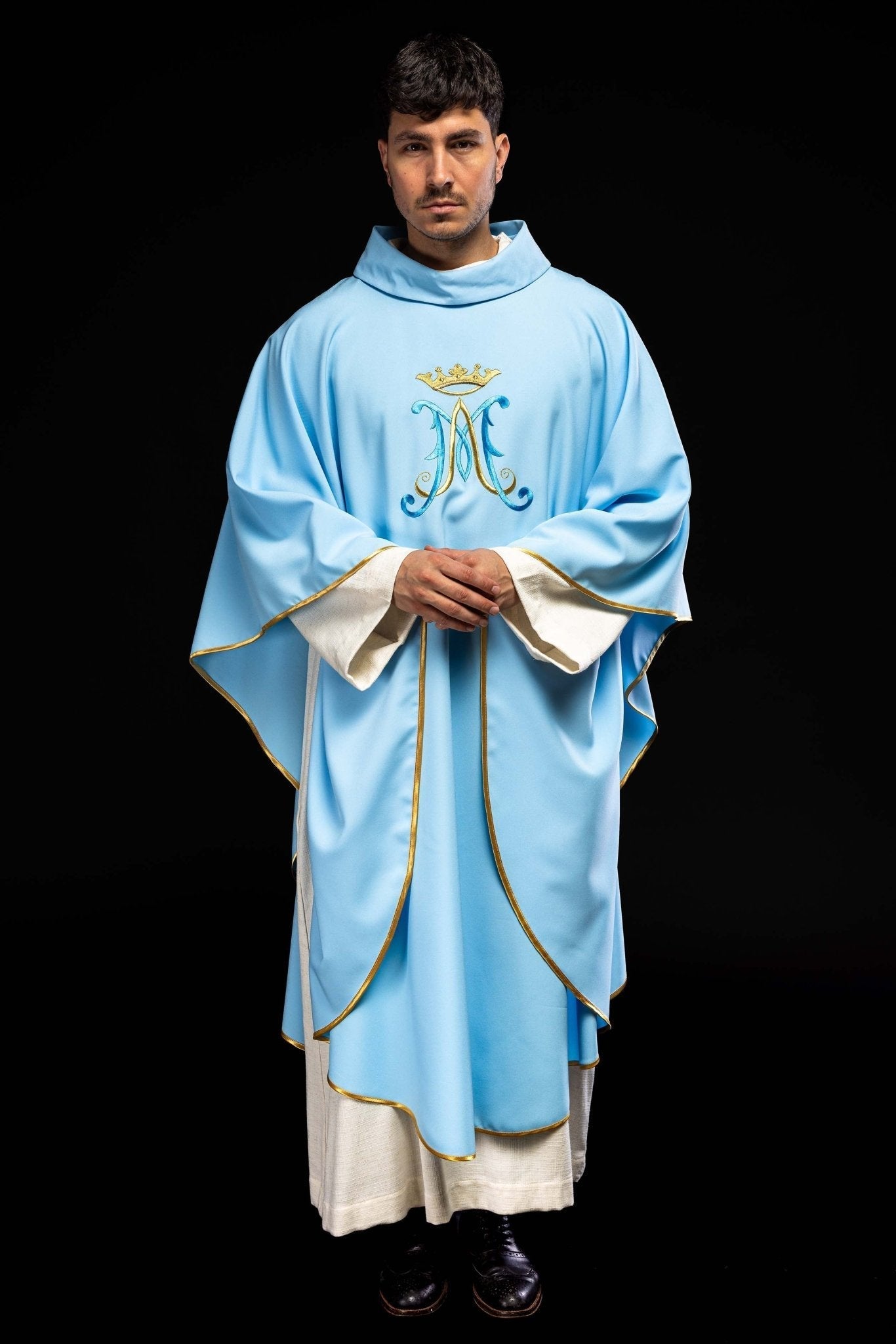 Blue Marian chasuble with gold embroidery KOR/090/06/12 NIEBIESKI - HAFTINAUSA.COM