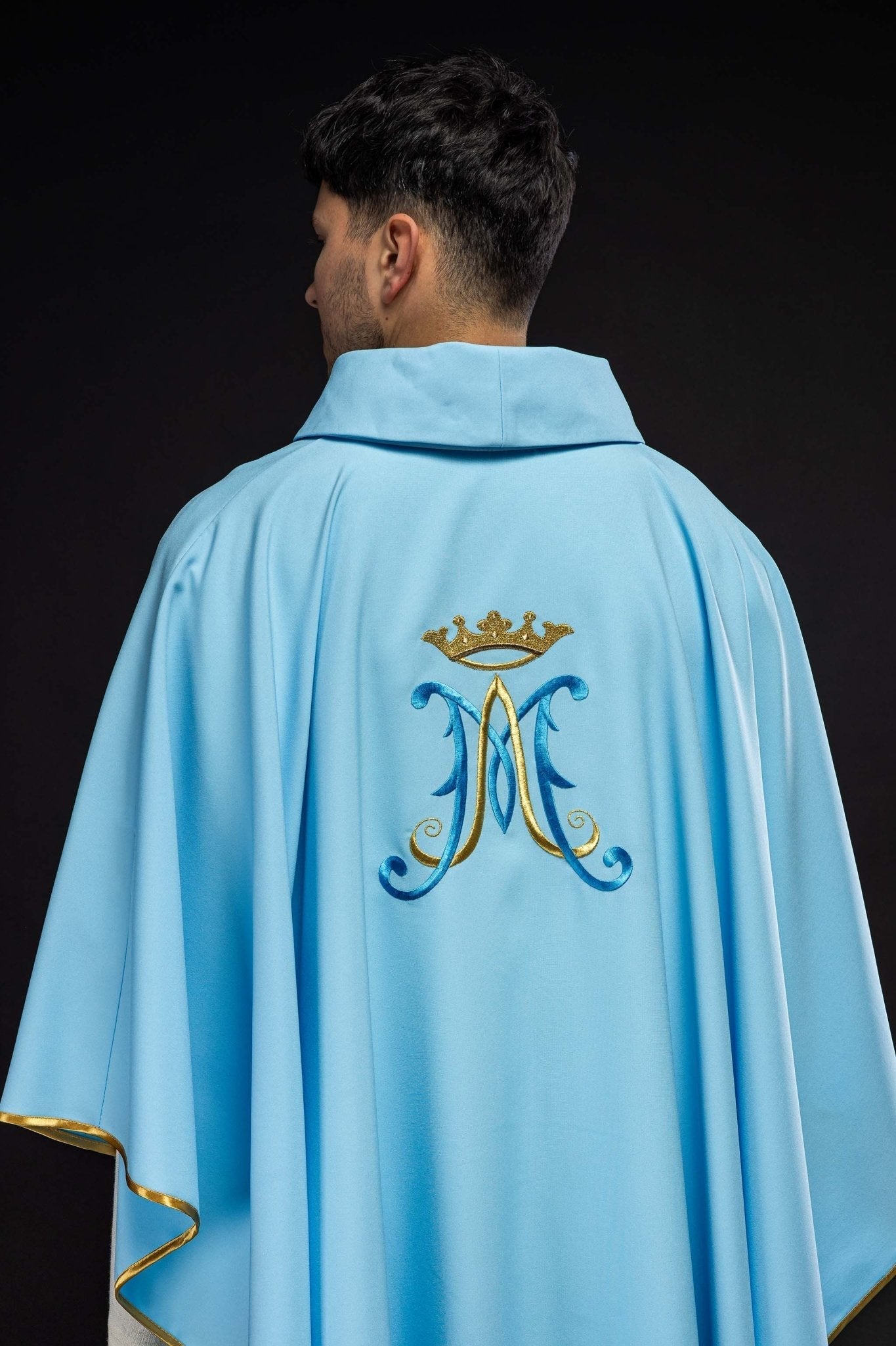 Blue Marian chasuble with gold embroidery KOR/090/06/12 NIEBIESKI - HAFTINAUSA.COM