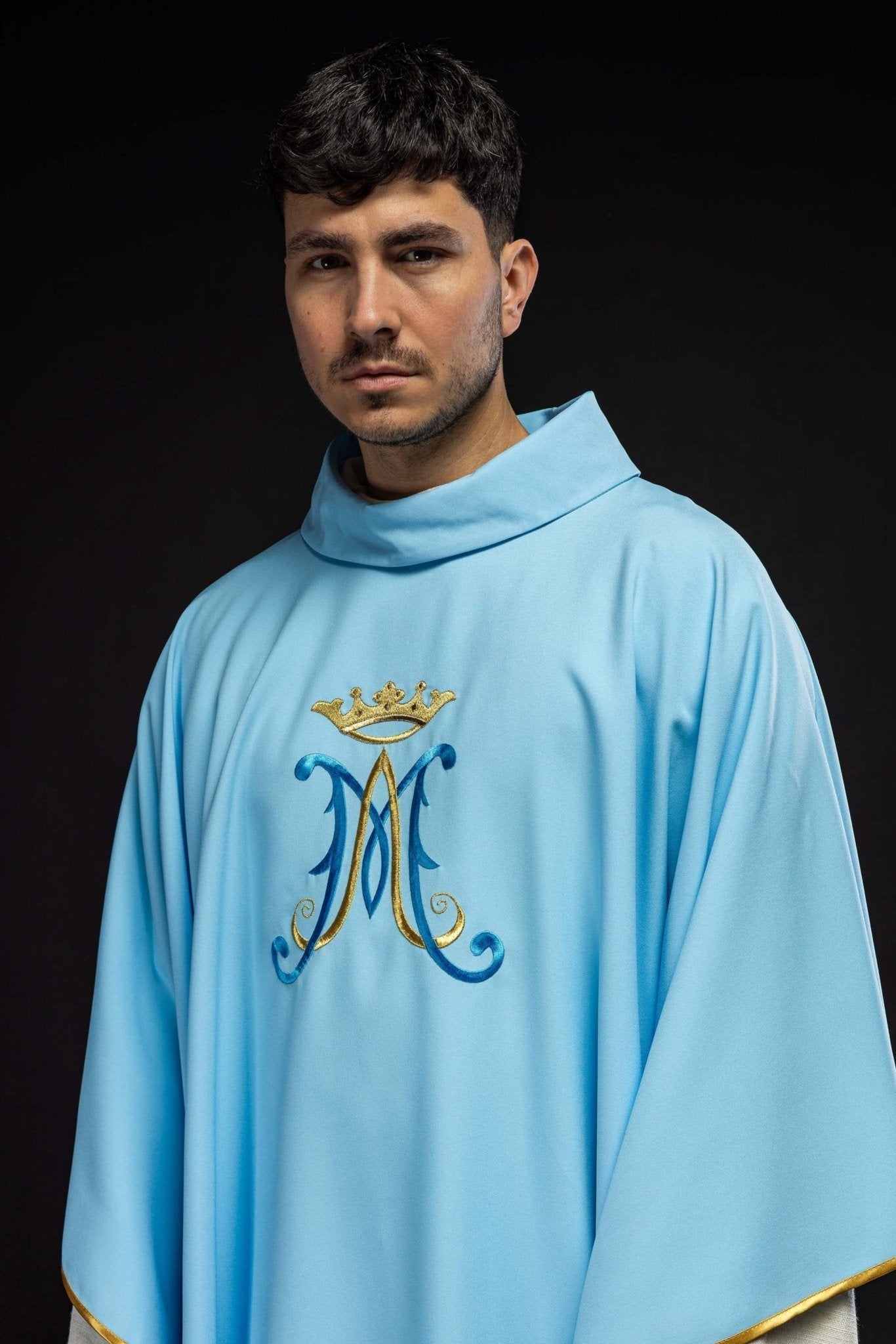 Blue Marian chasuble with gold embroidery KOR/090/06/12 NIEBIESKI - HAFTINAUSA.COM