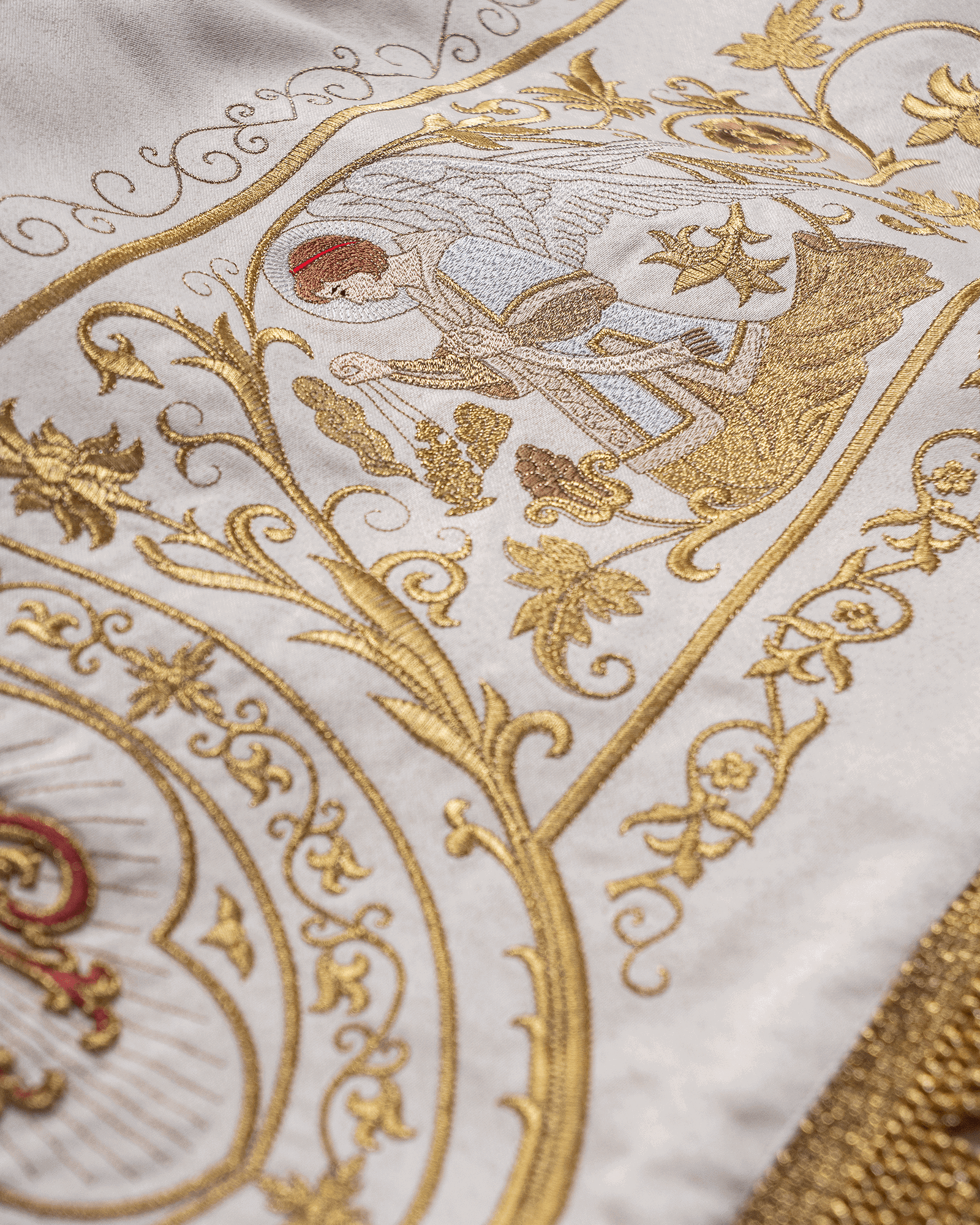 Canopy with embroidered angels and motifs KBA/003 130*160 - HAFTINAUSA.COM