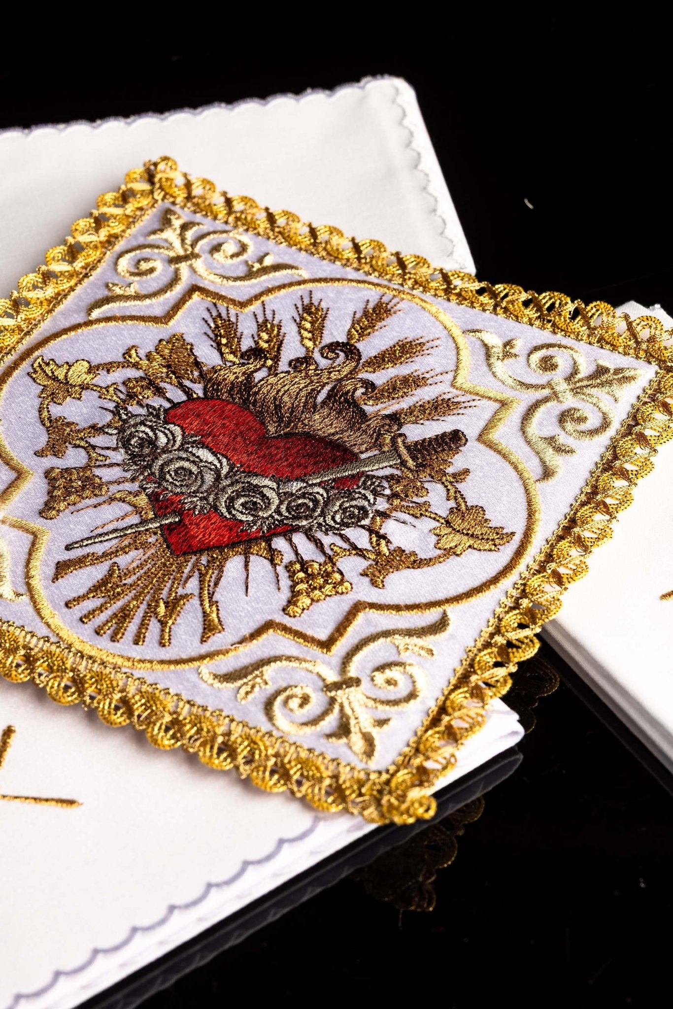 Chalice linen embroidered with the Heart of Mary KK/5009 - CHASUBLES.COM