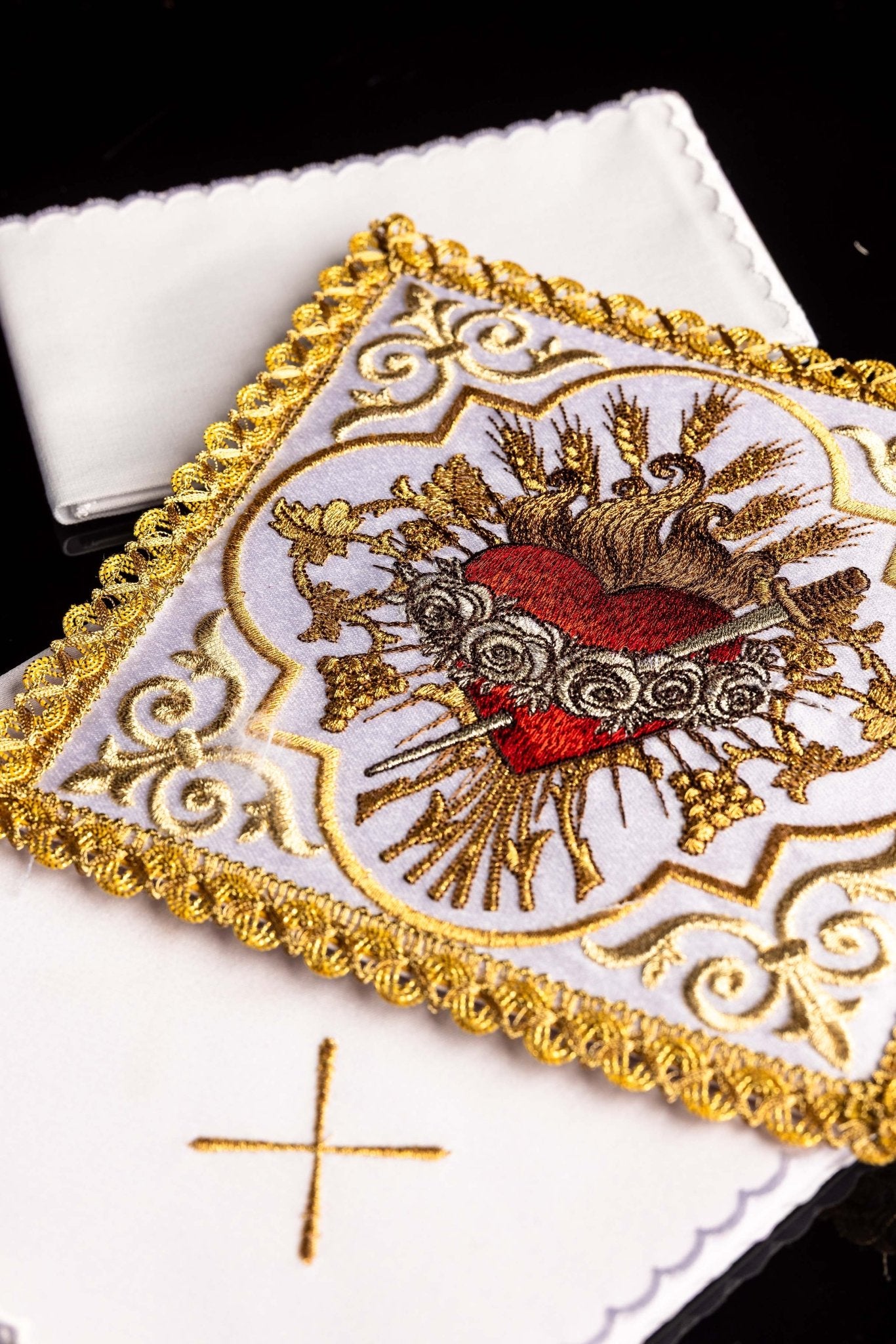 Chalice linen embroidered with the Heart of Mary KK/5009 - CHASUBLES.COM