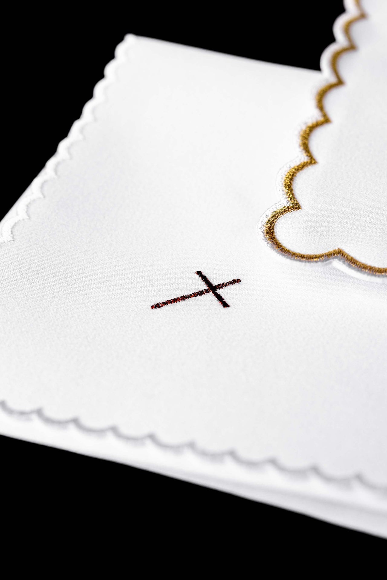 Chalice Linen Set embroidered with a white Eucharistic motif KDT/5026/04 - CHASUBLES.COM
