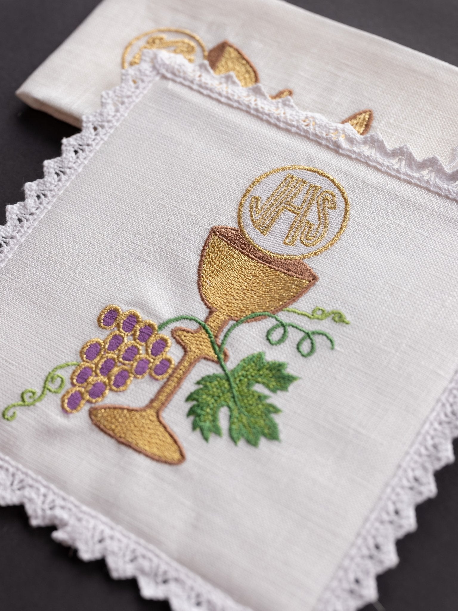 Chalice linen with embroidered chalice motif KKL/058/04/LEN - HAFTINAUSA.COM