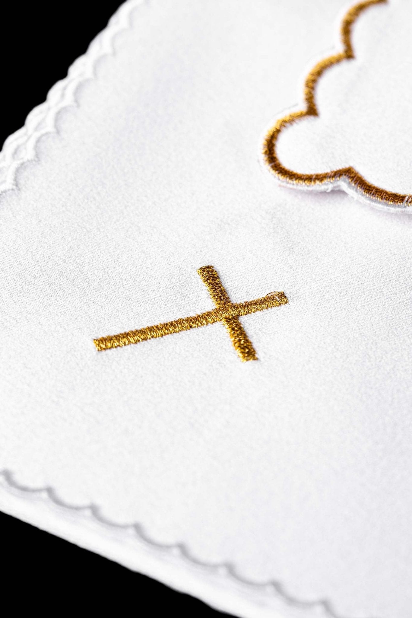 Chalice Linens Embroidered Lamb KK/100 - CHASUBLES.COM