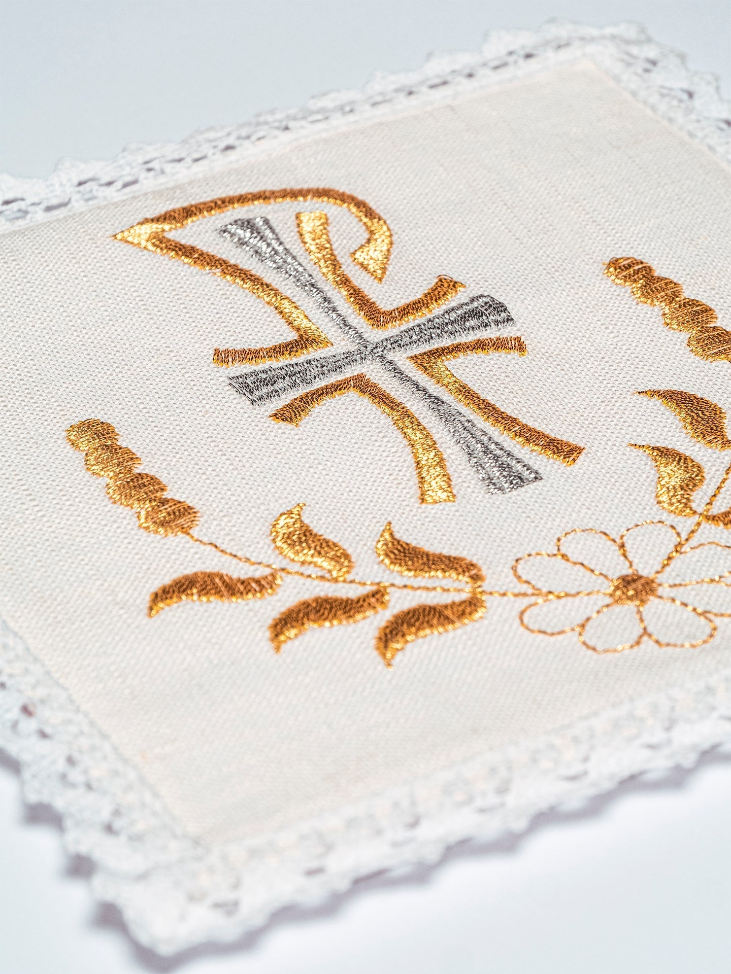 Chalice Linens with Golden PAX Motif KKL/073 - HAFTINAUSA.COM