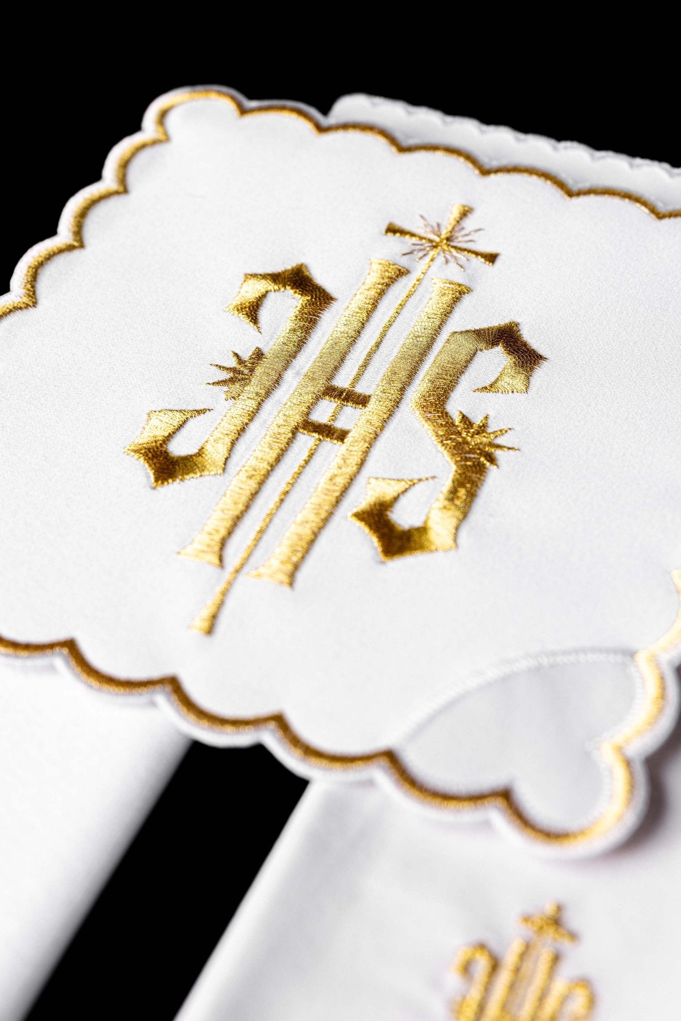 Chalice Linens with Golden Trim and IHS Embroidery KK/029/04 - CHASUBLES.COM