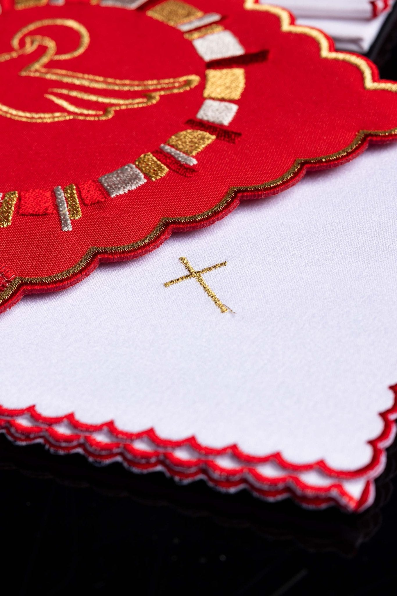 Chalice Linens with Holy Spirit Embroidery KK/141 - CHASUBLES.COM
