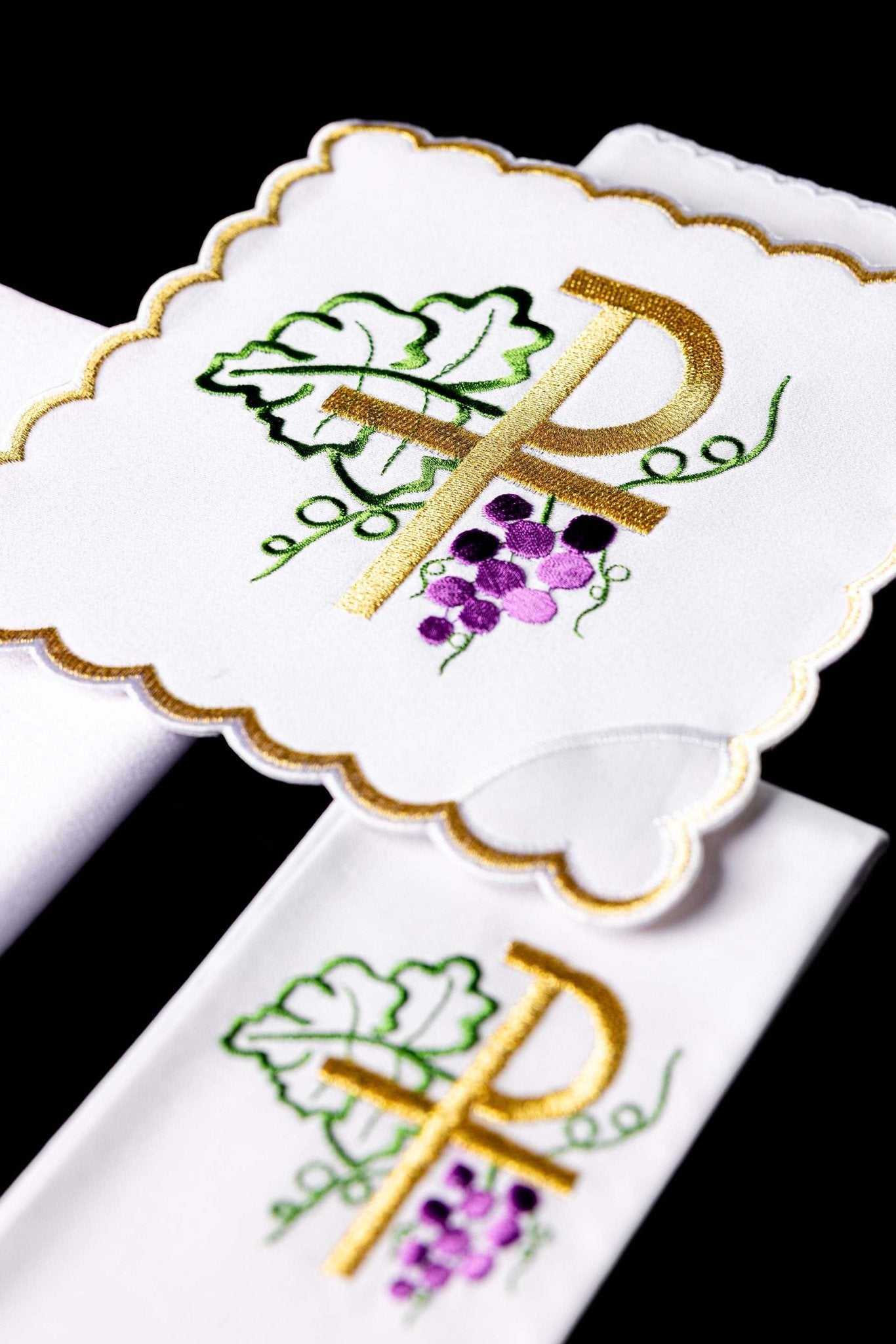 Chalice Linens with PAX and Grapevine Embroidery KK/002 - CHASUBLES.COM
