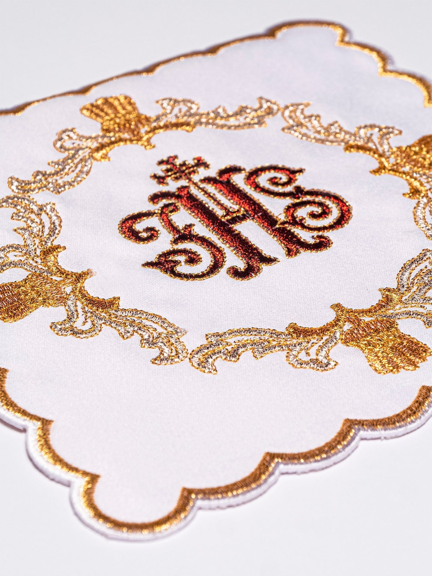 Chalice Linens with Red Embroidery KK/038 - HAFTINAUSA.COM