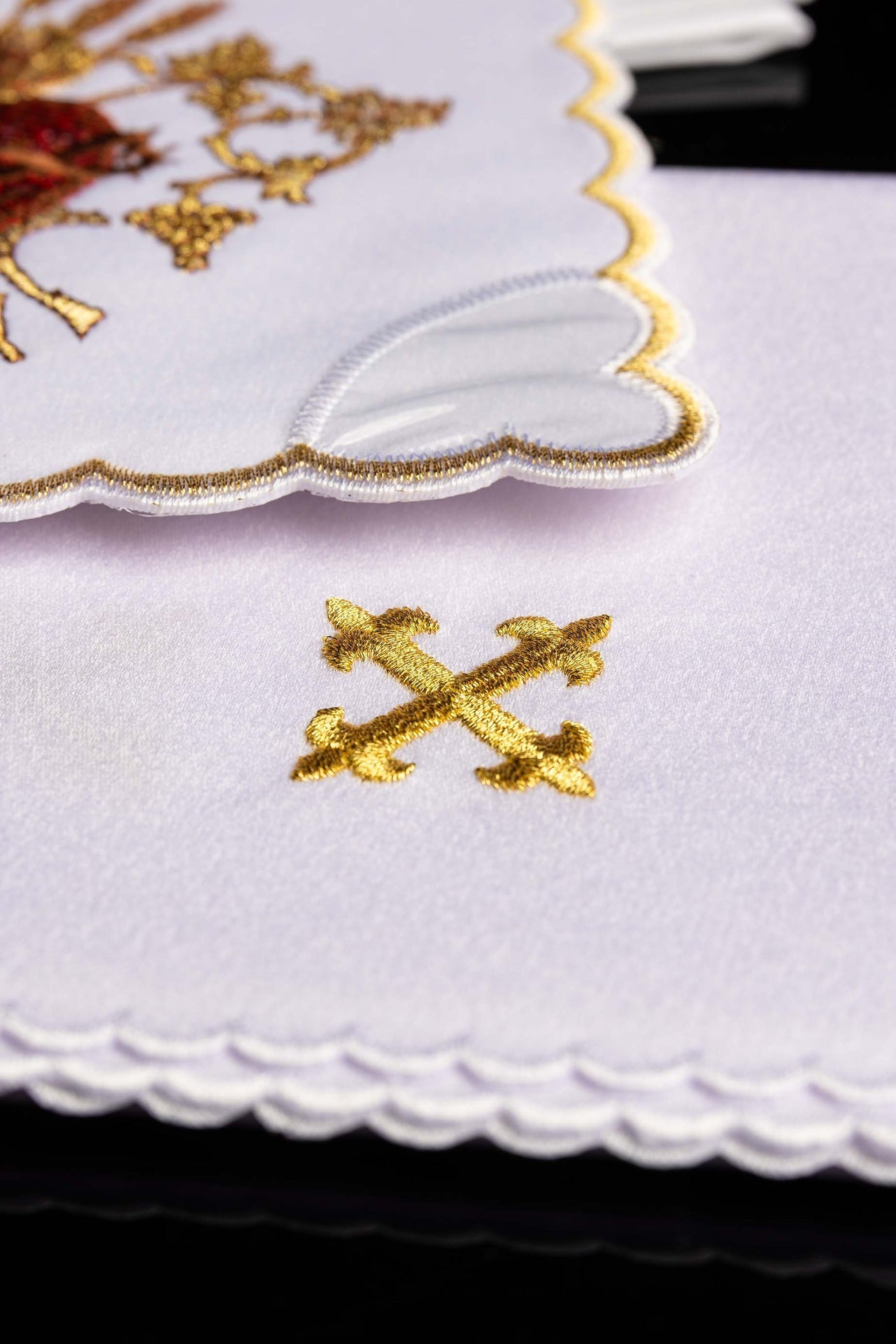 Chalice Linens with Sacred Heart of Jesus KK/167 - CHASUBLES.COM