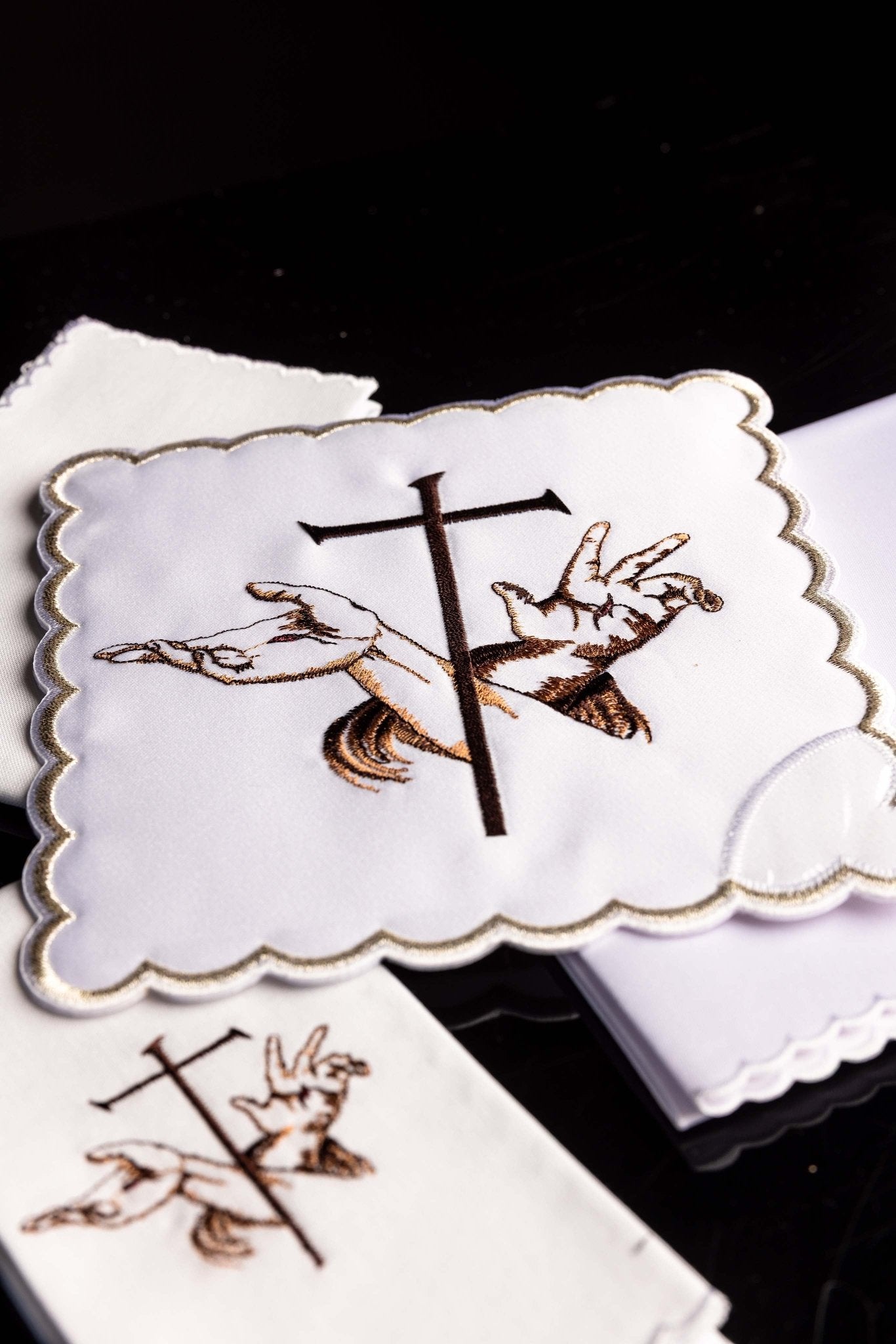Chalice Linens with The Franciscans symbol KK/022 - CHASUBLES.COM